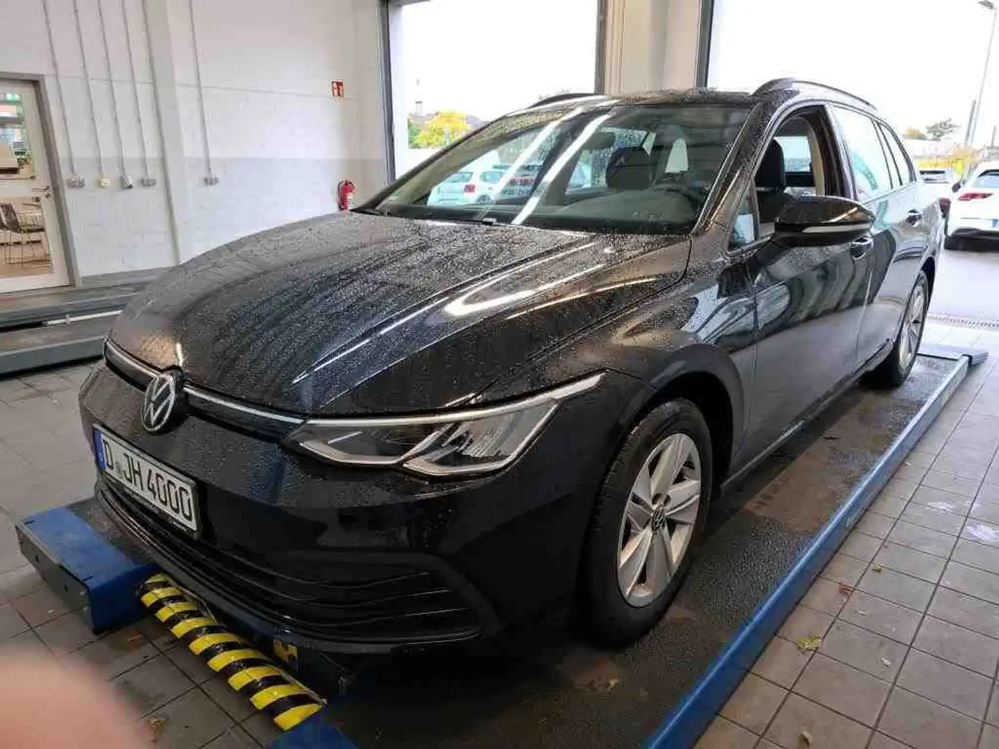Volkswagen Golf Variant 2.0 TDI SCR Schwarz - 2