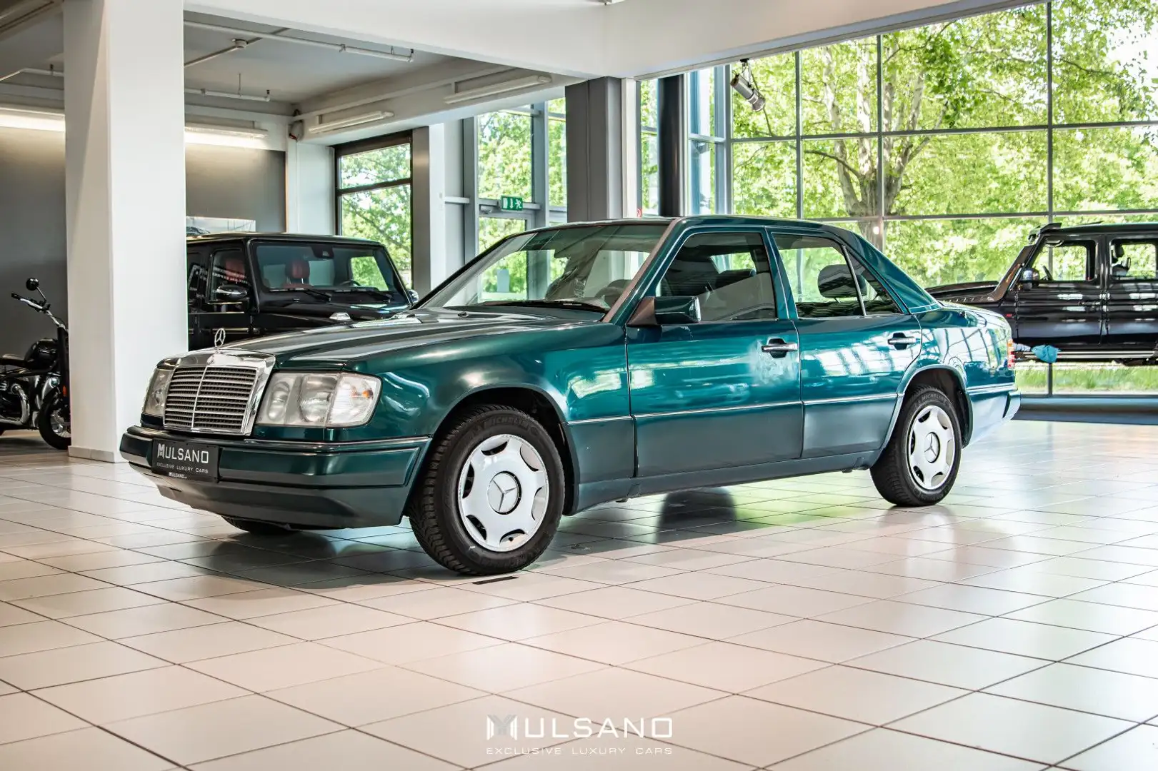 Mercedes-Benz 230 E W124 AUTOMATIK ELEKTR. SCHIEBEDACH ZV ABS Verde - 1