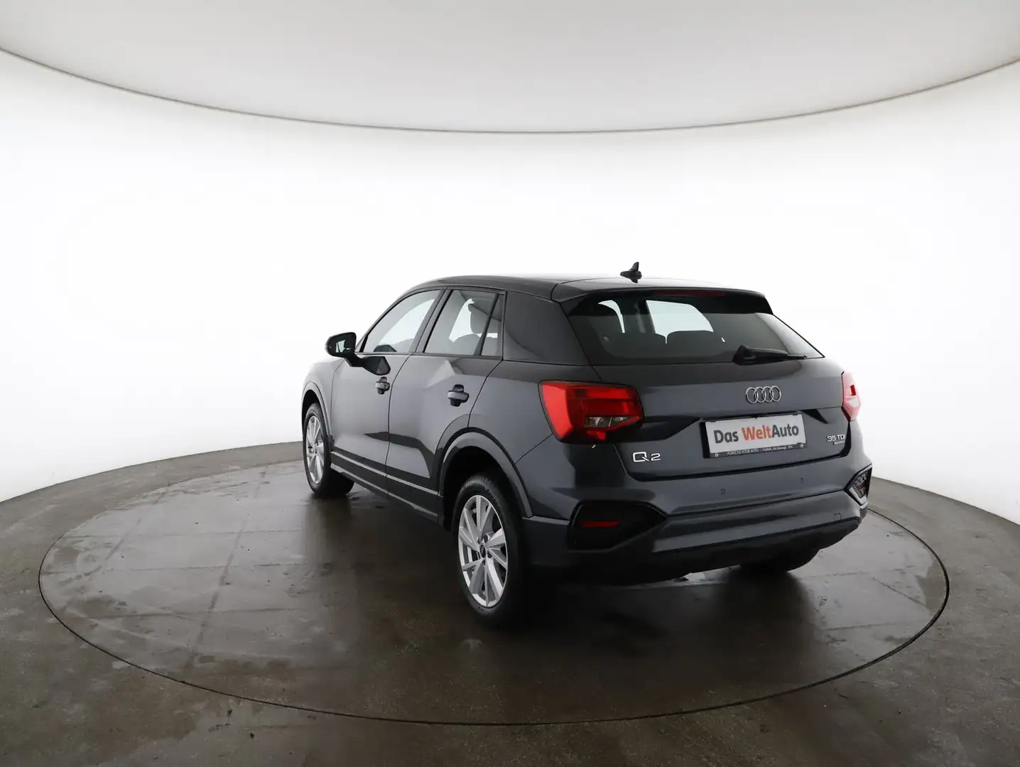 Audi Q2 35 TDI quattro intense Grau - 2