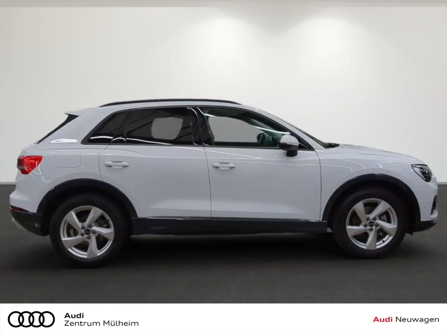 Audi Q3 35 TFSI Navi LED Pano virtual Sitzheizung Weiß - 2