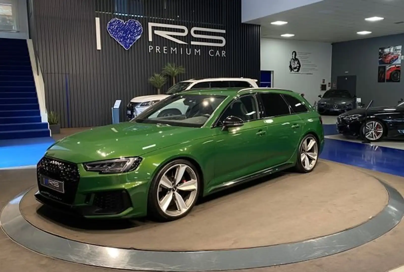 Audi RS4 Avant TFSI quattro tiptronic Grün - 2