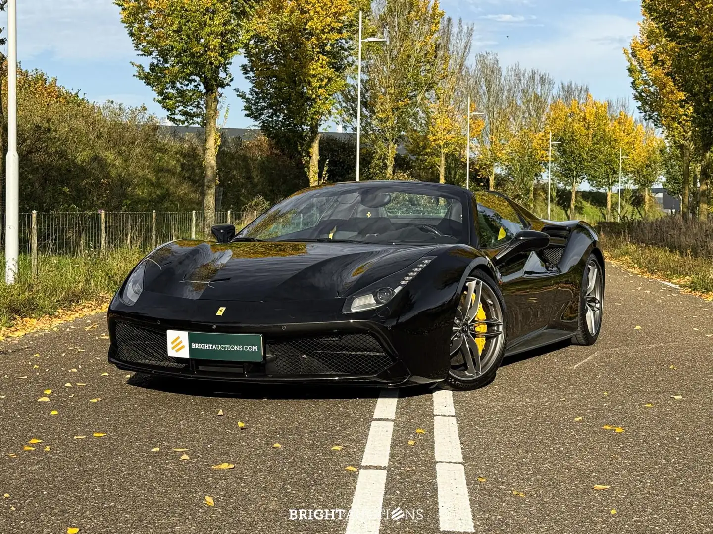 Ferrari 488 Spider HELE 3.9 V8 - 1