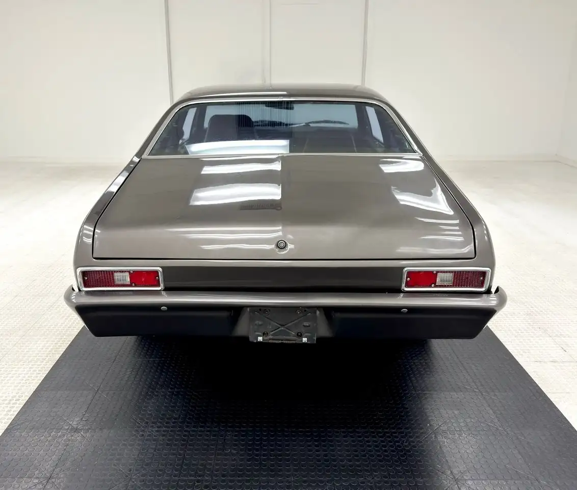 Chevrolet Nova Sedan, foto 4