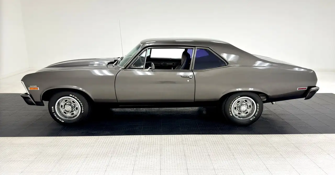 Chevrolet Nova Sedan, foto 2