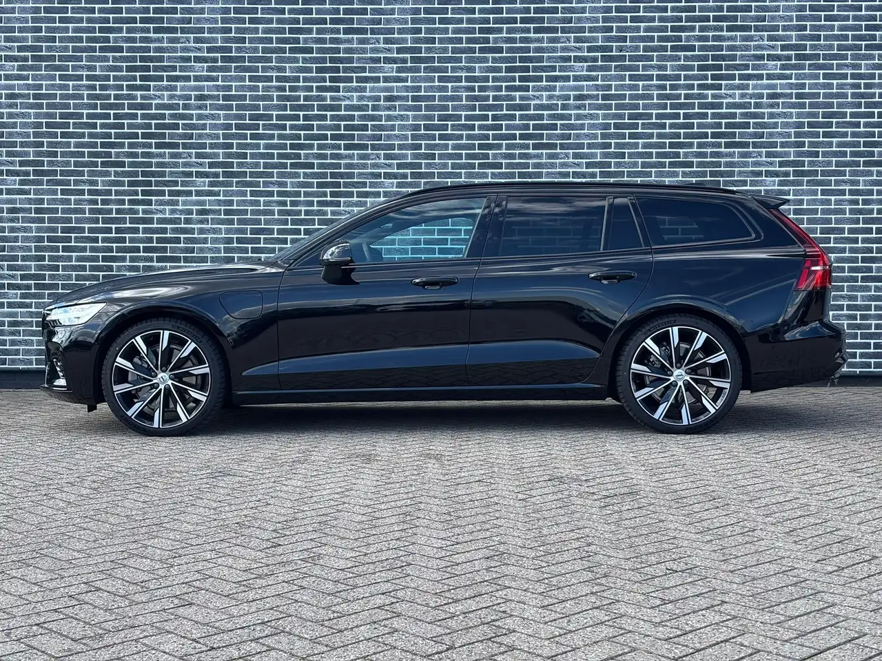 Volvo V60 2026