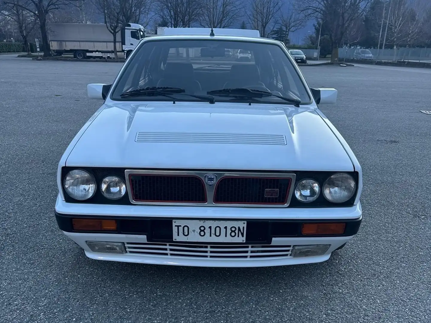 Lancia Delta 2.0 16v HF Integrale - 1