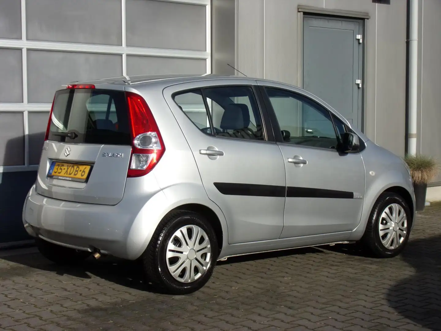 Suzuki Splash 1.0 VVT Comfort Airco!! Zilver - 2