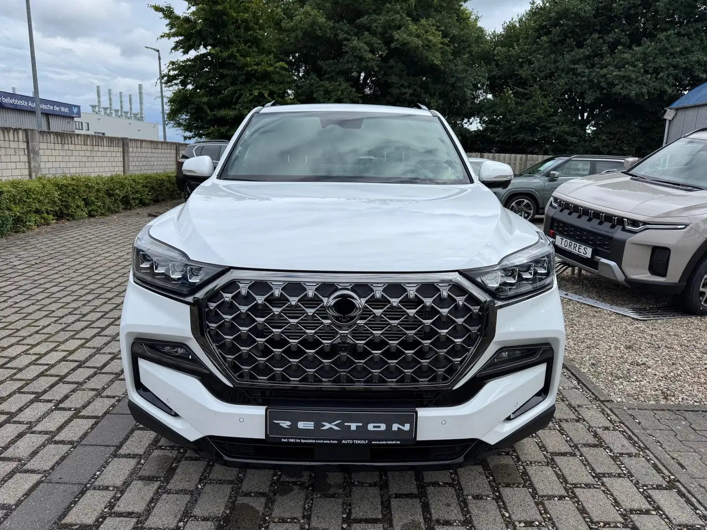 KGM Rexton LUX - Sondermodel BLACK. Bei uns sofort lieferbar Blanc - 2