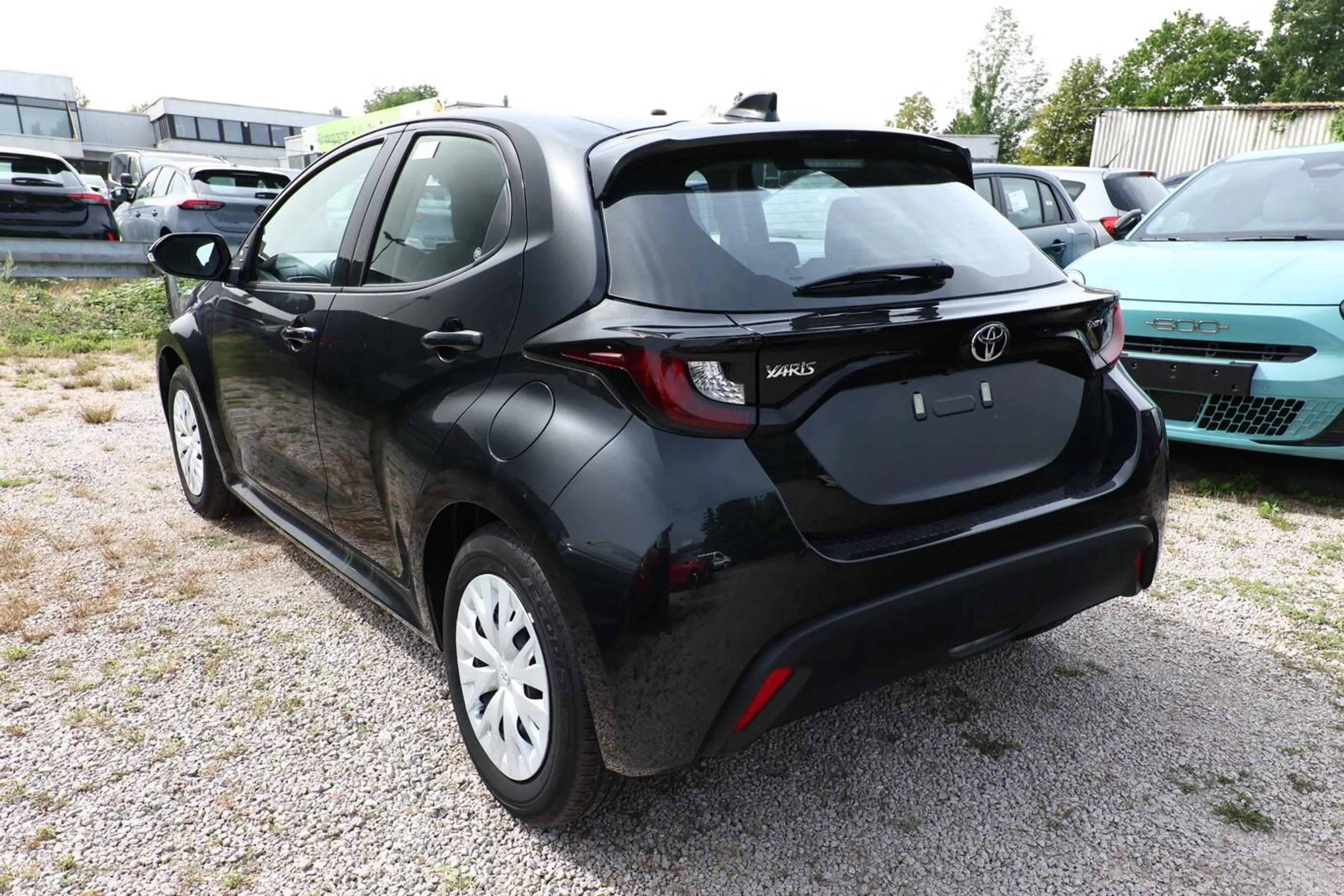 Toyota Yaris Kam ACC CarPlay/Android Klimaaut. 9"Touch 68 kW... — photo 4
