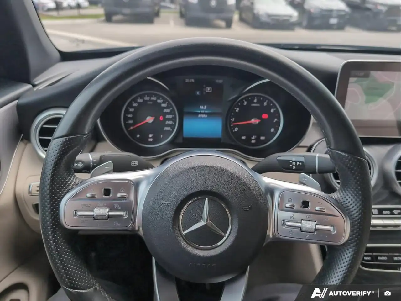 Mercedes-Benz C-Class снимка Mercedes-Benz C-Class