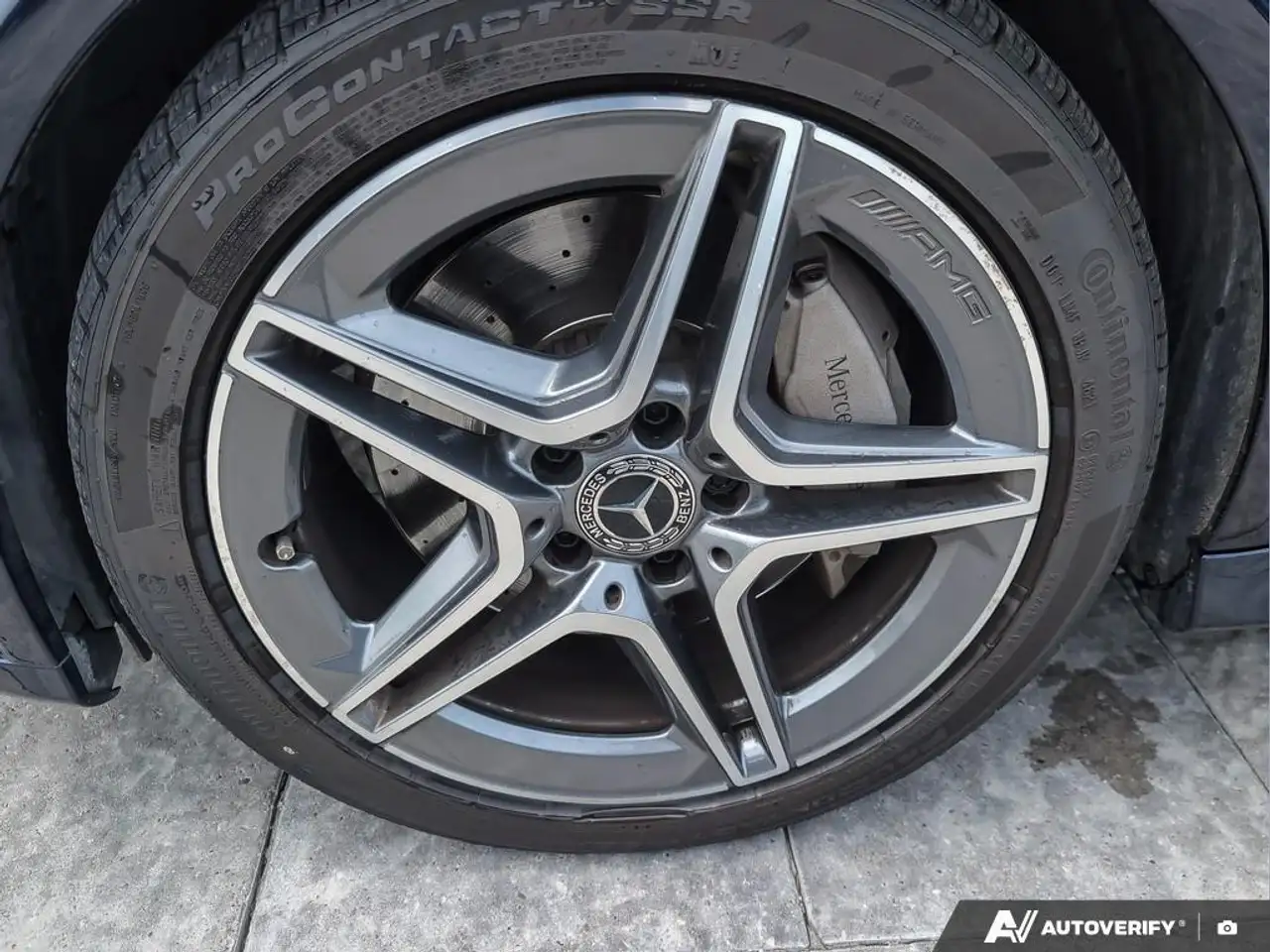 Mercedes-Benz C-Class снимка Mercedes-Benz C-Class