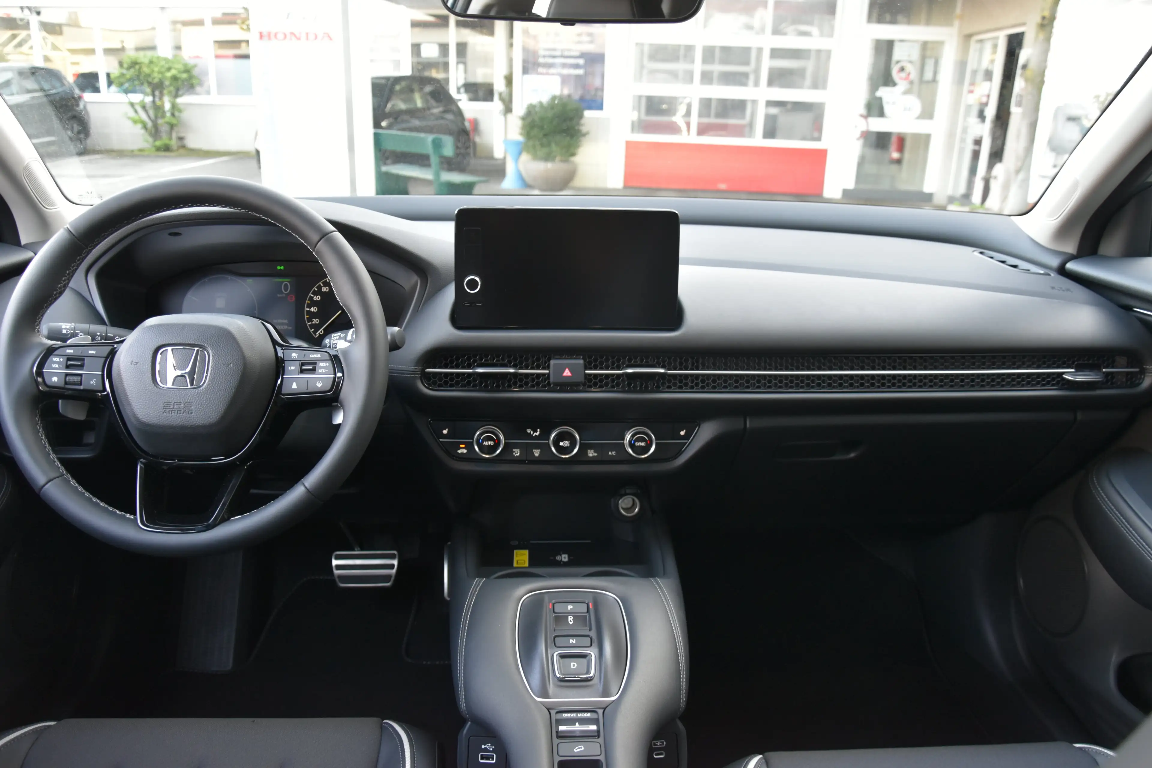 Honda ZR-V e:HEV 2.0 i-MMD Hybrid Sport — photo 13