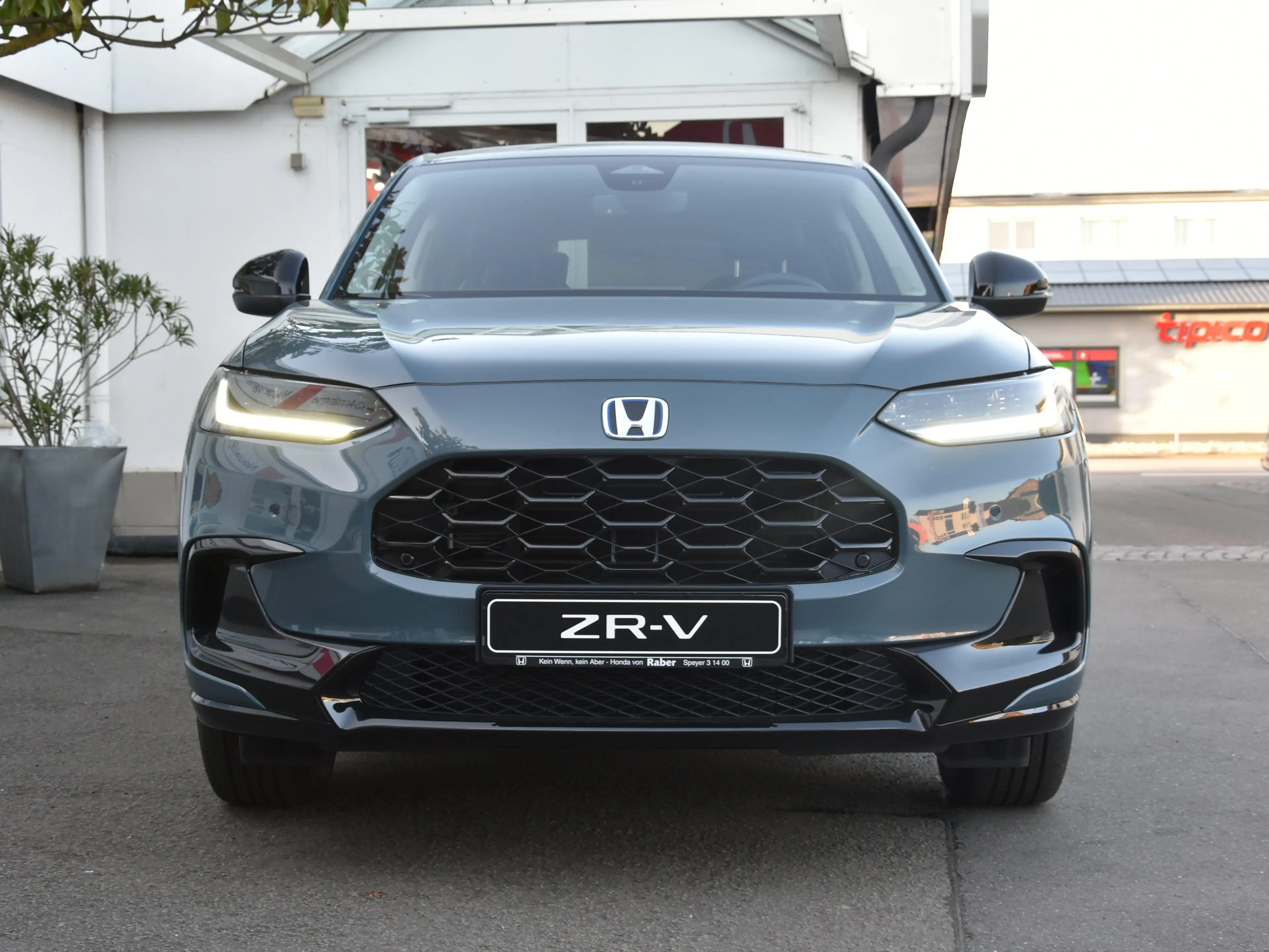 Honda ZR-V e:HEV 2.0 i-MMD Hybrid Sport — photo 2