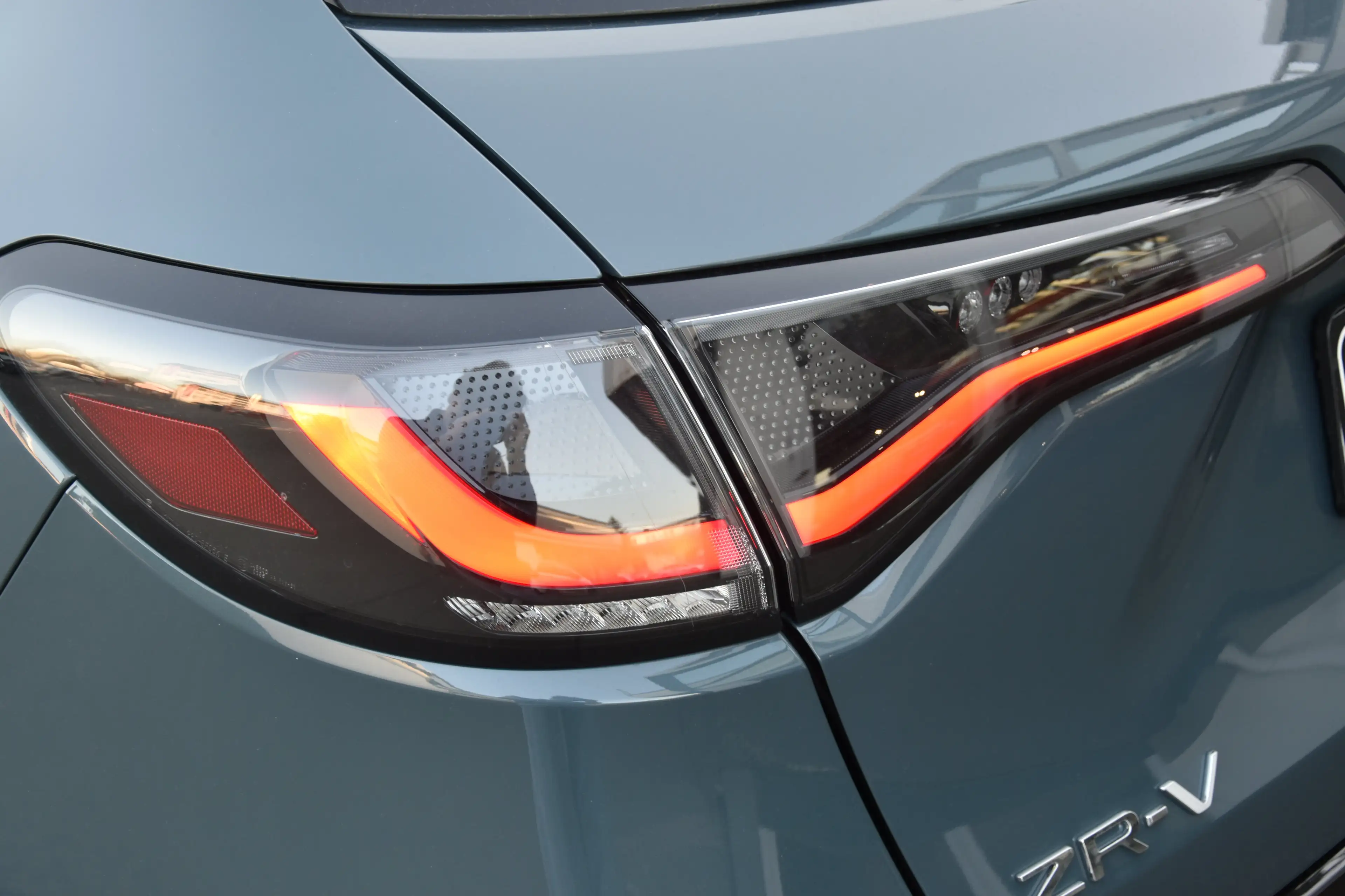 Honda ZR-V e:HEV 2.0 i-MMD Hybrid Sport — photo 11