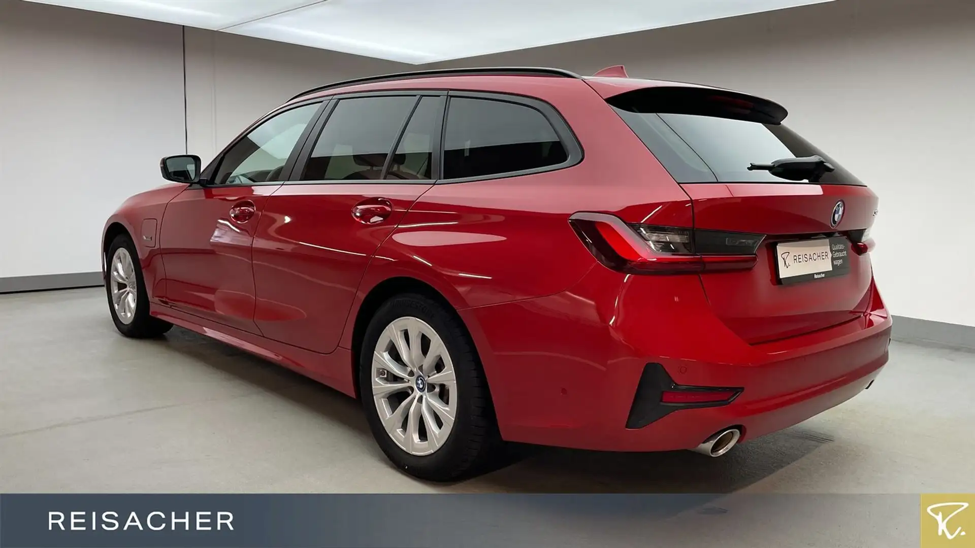 BMW 320 e Tou Advantage LCProf PA+ DA Laser ACC Rot - 2
