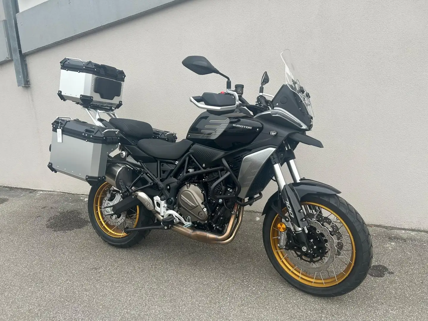 QJ Motor Qj Motor STR 700 SX IN PROMOZIONE Nero - 2