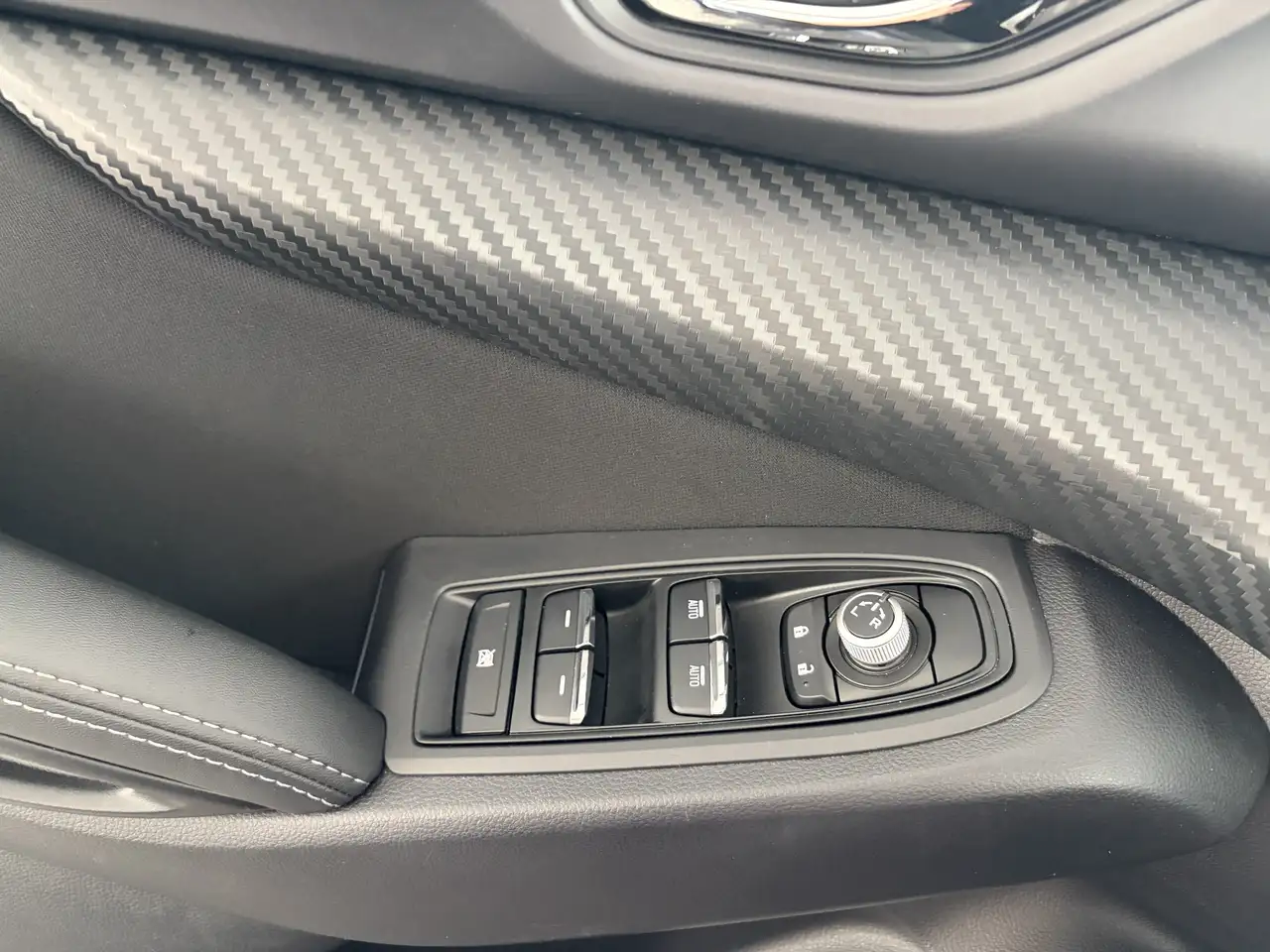 Subaru Ascent снимка Subaru Ascent