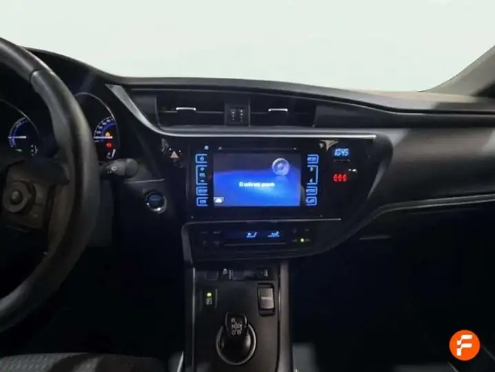 Toyota Auris 2018, foto 13