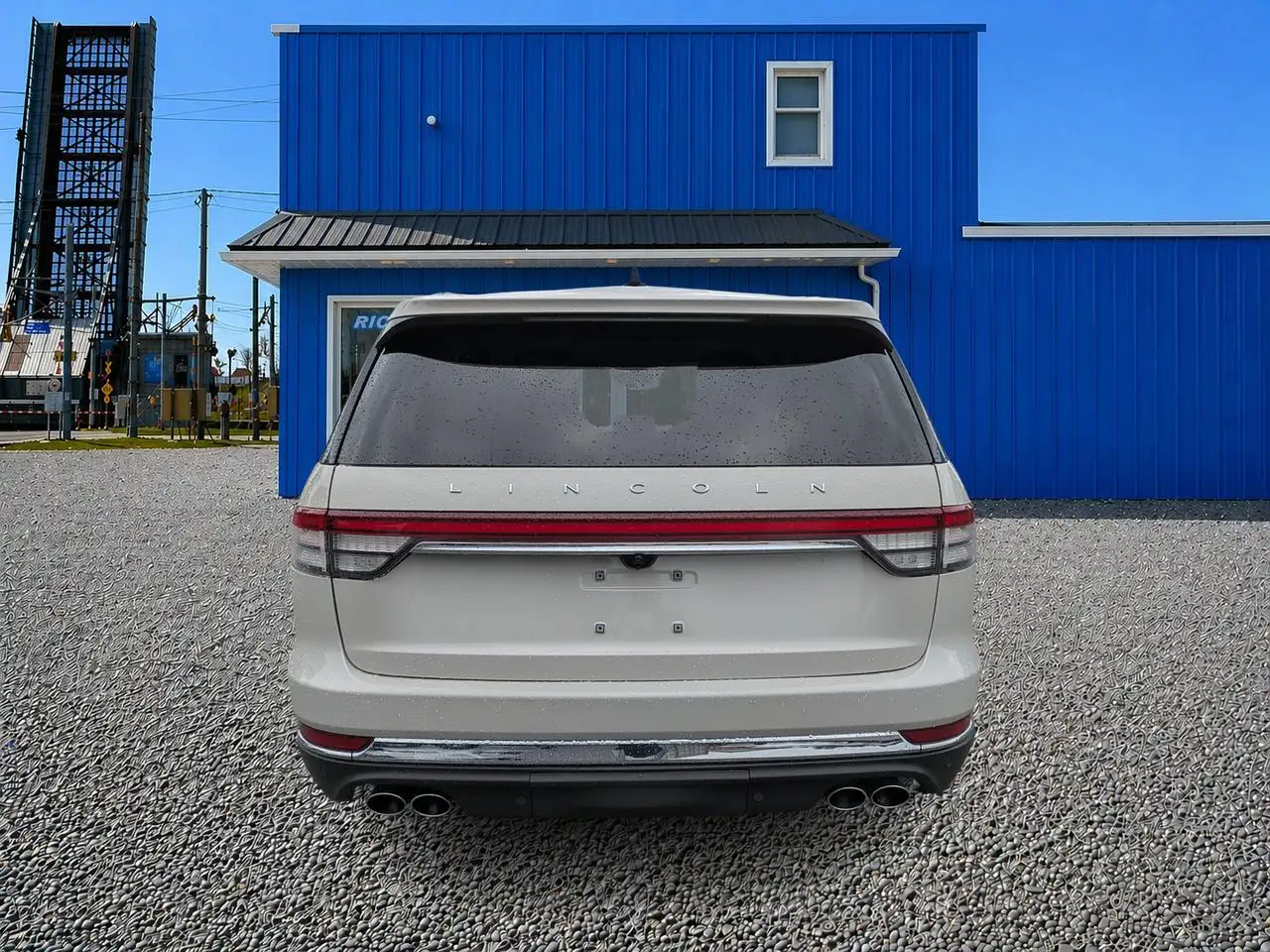 Lincoln Aviator снимка Lincoln Aviator