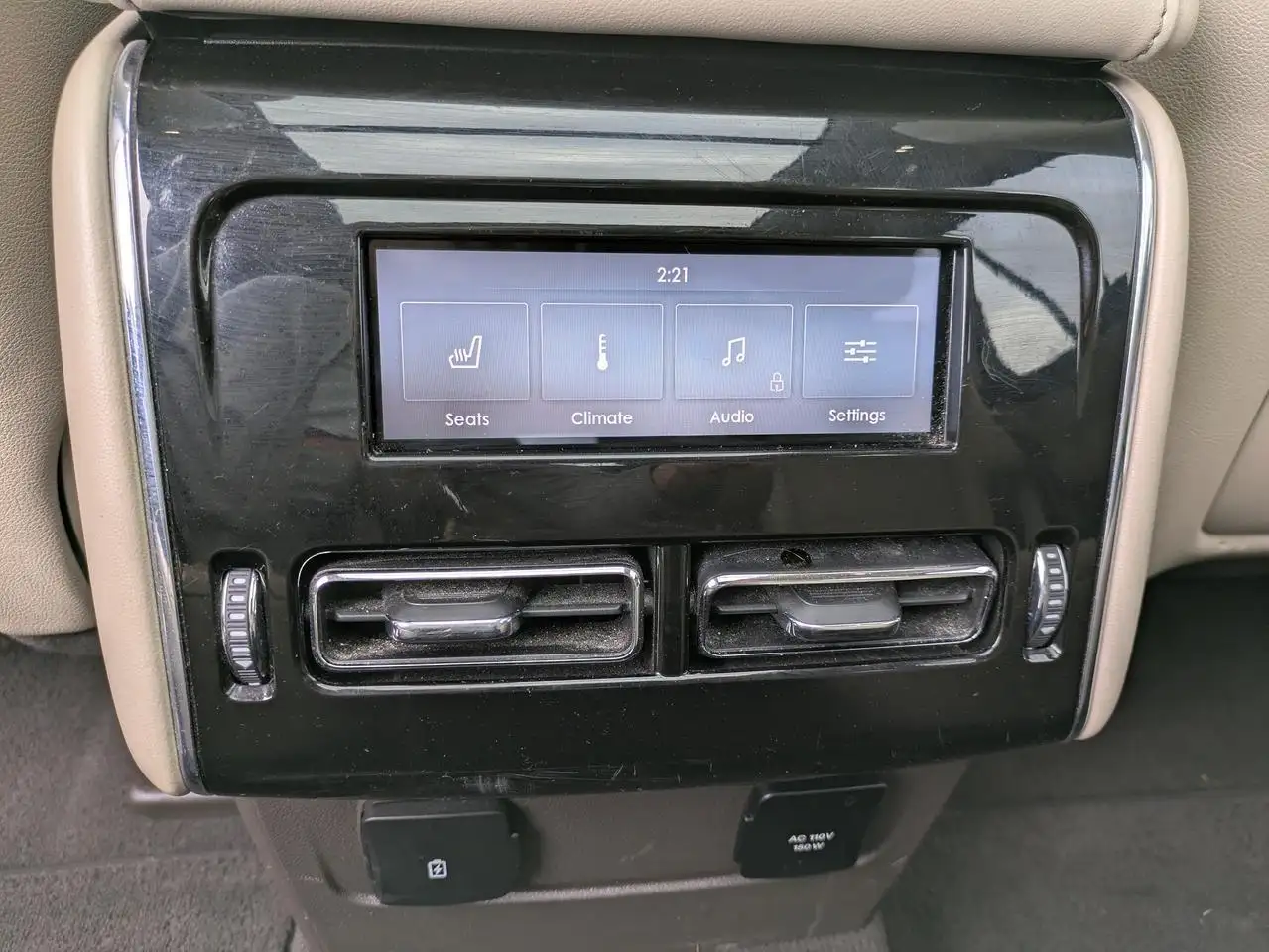 Lincoln Aviator снимка Lincoln Aviator