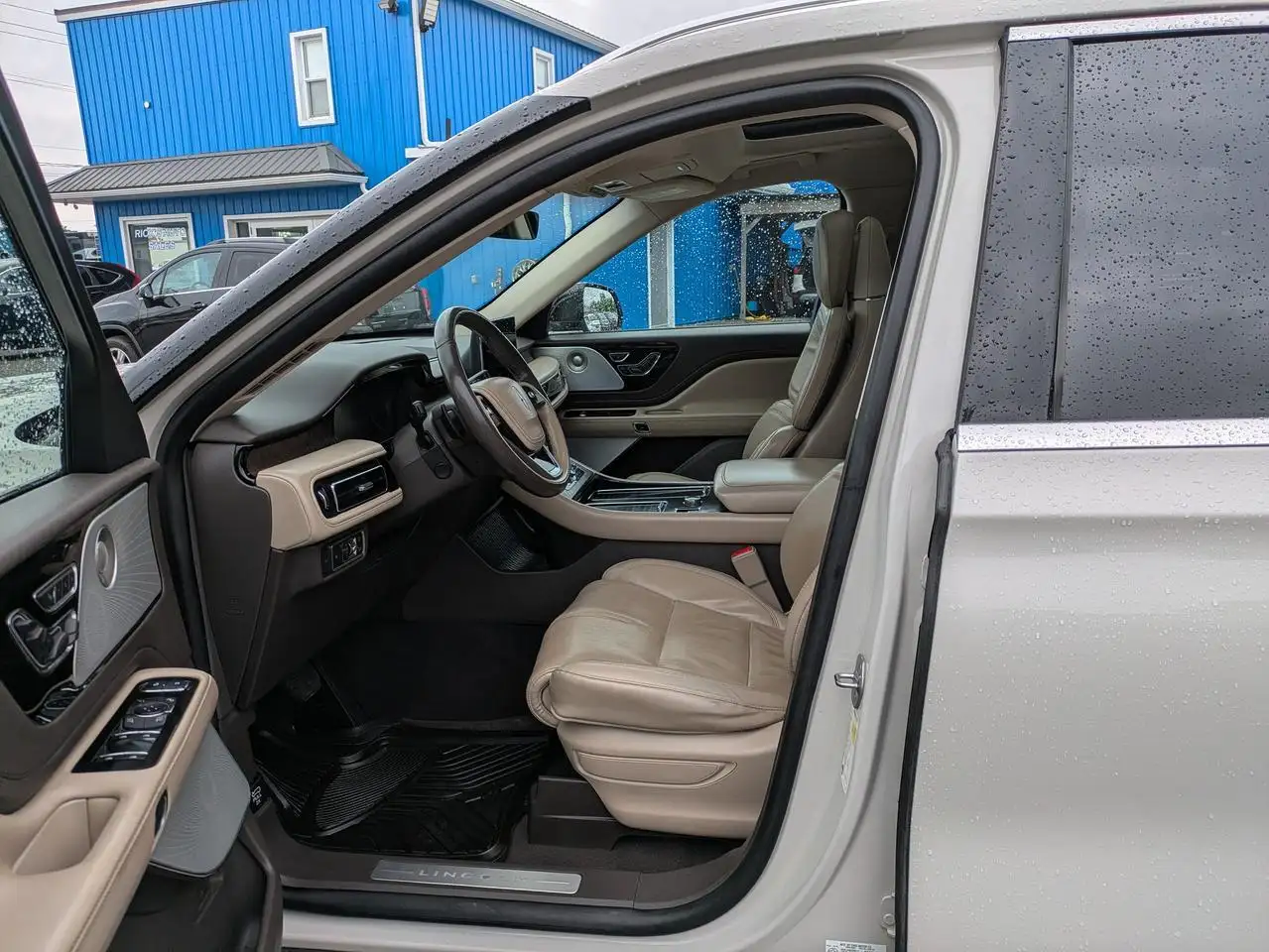 Lincoln Aviator снимка Lincoln Aviator