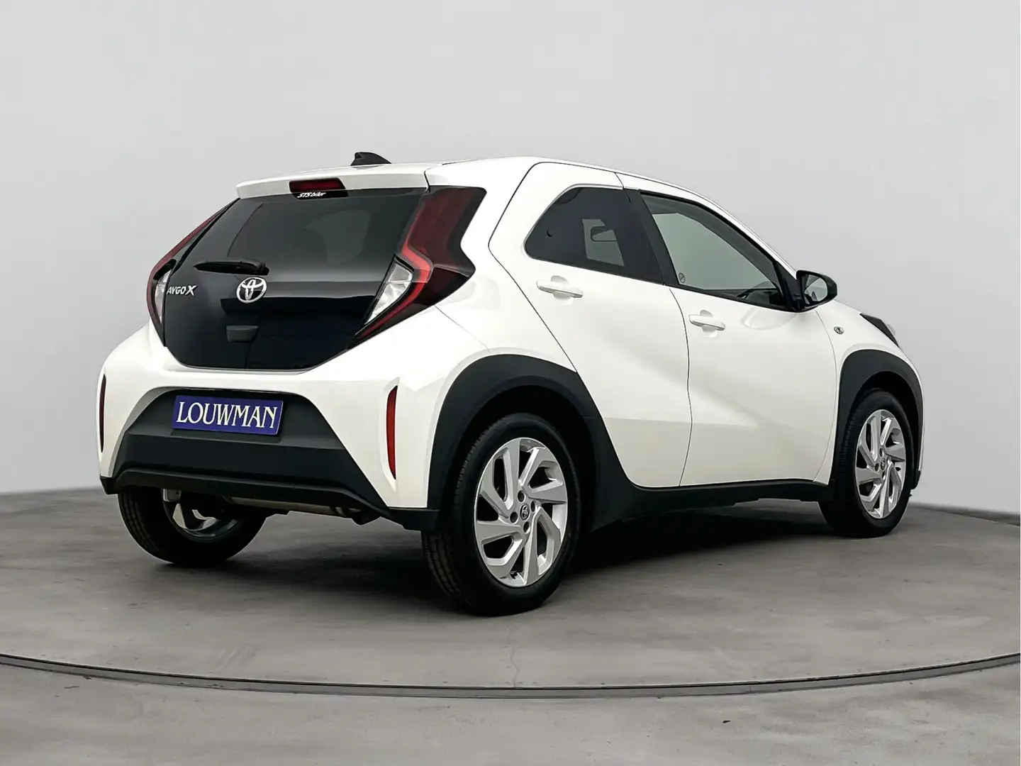 Toyota Aygo X 1.0 VVT-i MT first Limited | Apple carplay/android Wit - 2