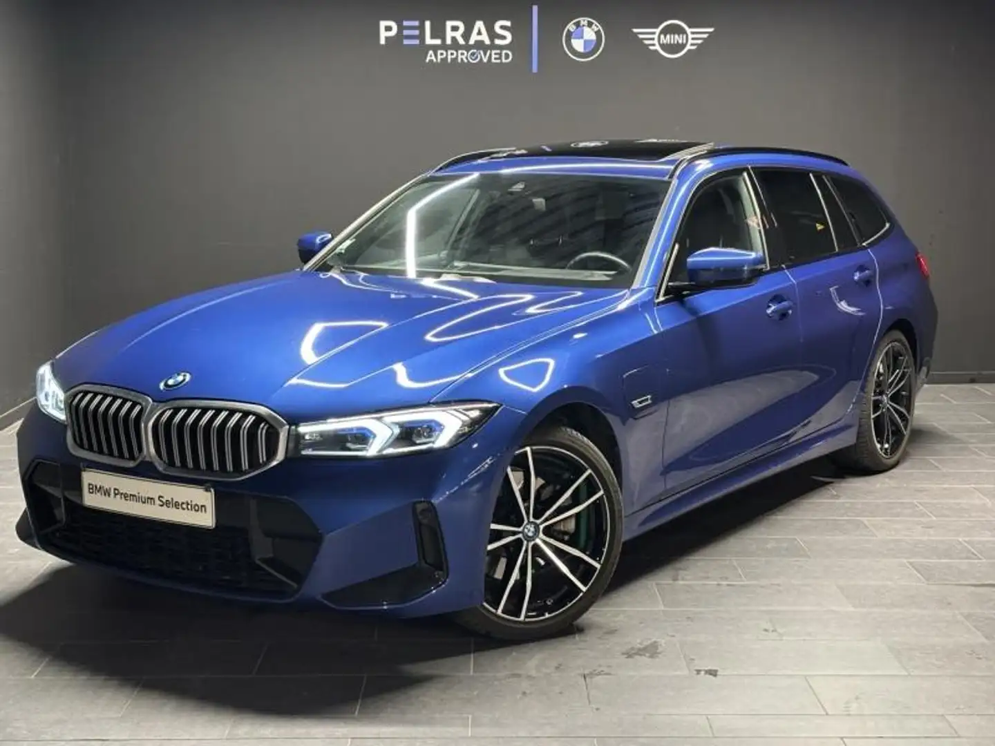 BMW 330 330eA xDrive 292ch M Sport Blau - 1