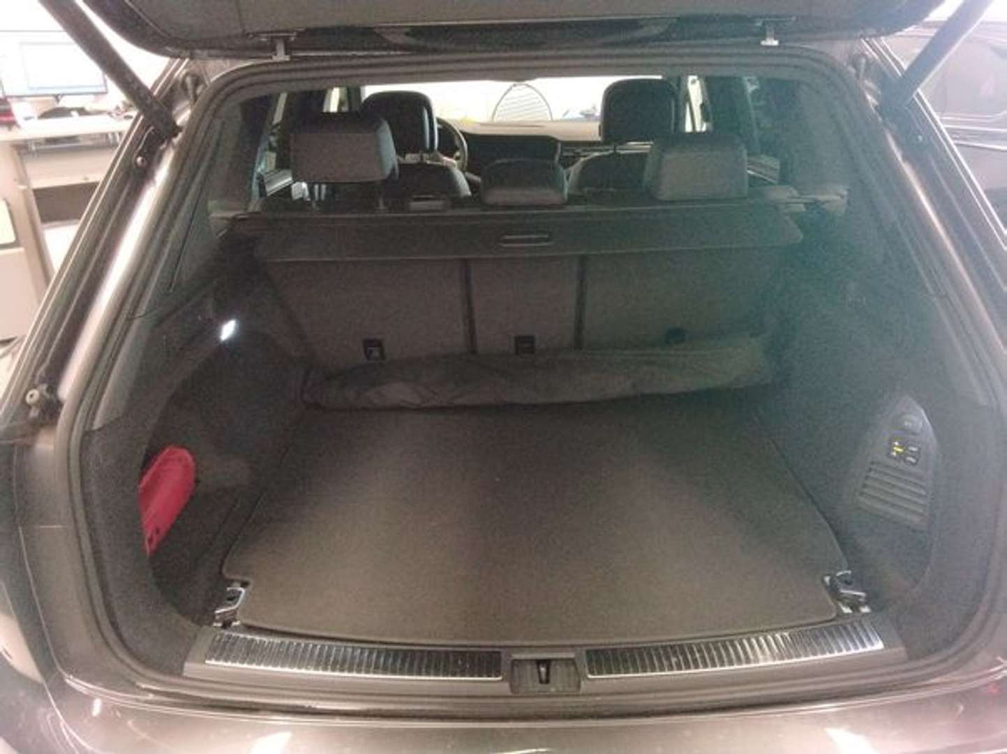 Volkswagen Touareg R-Line -  - Joinsteer - #5