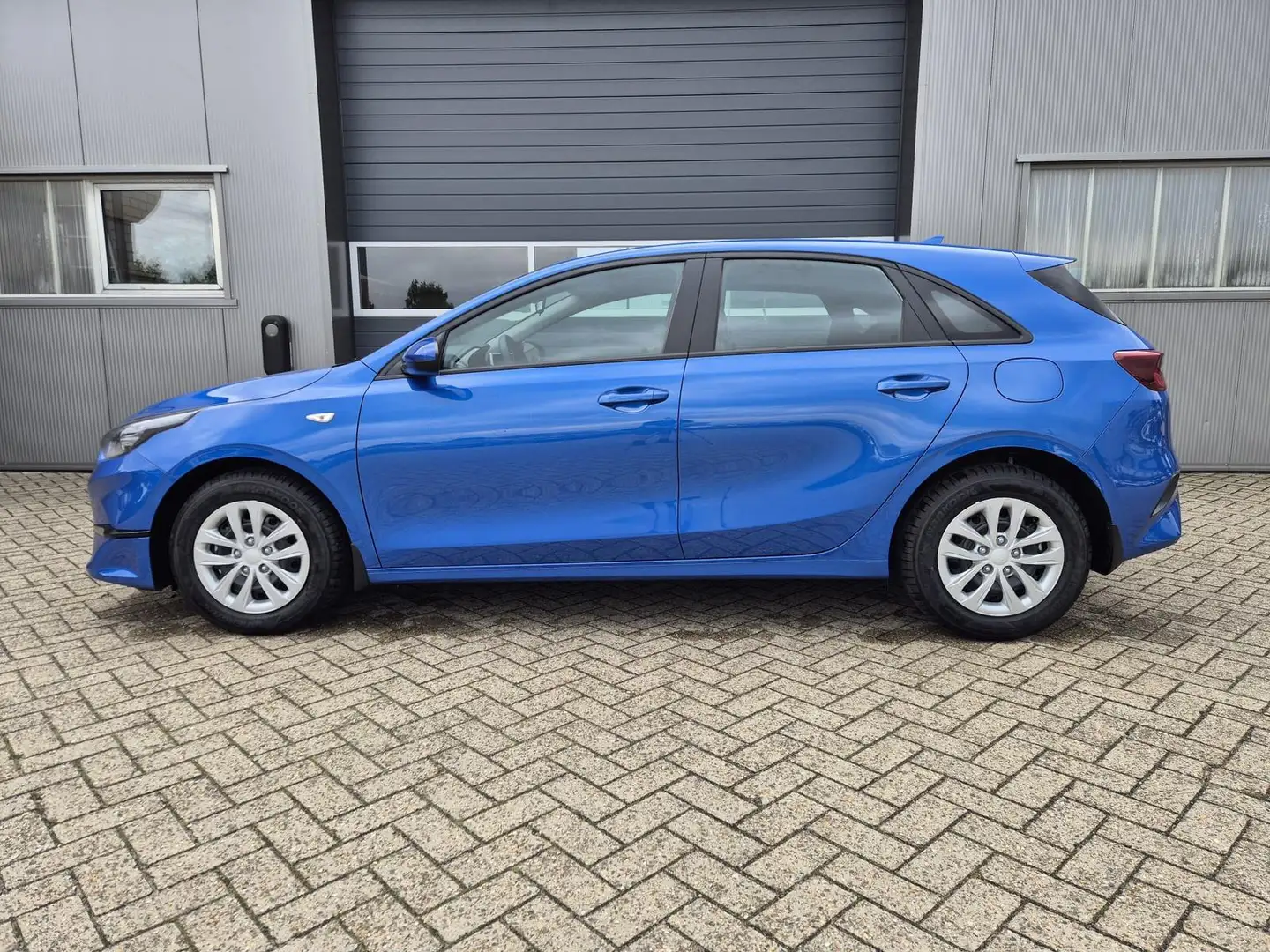 Kia Ceed / cee'd Vision 1.5 T-GDi 140PS Automatik Klimaautomatik... Blau - 1