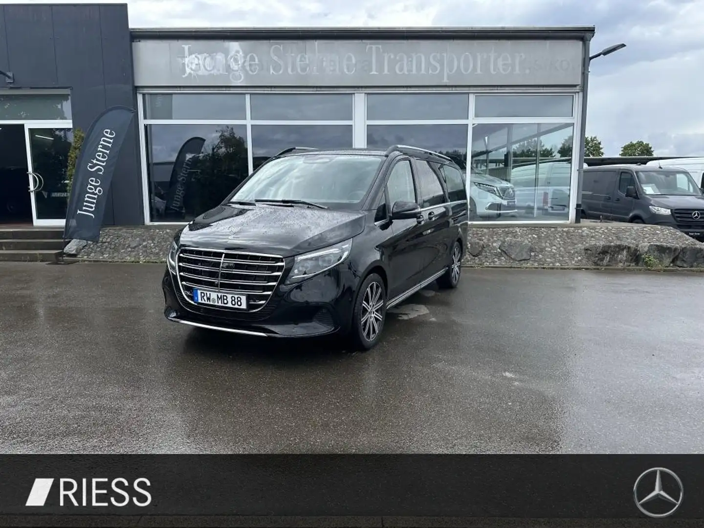 Mercedes-Benz V 300 d EXCLUSIVE/ALLRAD/AIRMATIC/PANORAMA/360° Schwarz - 2