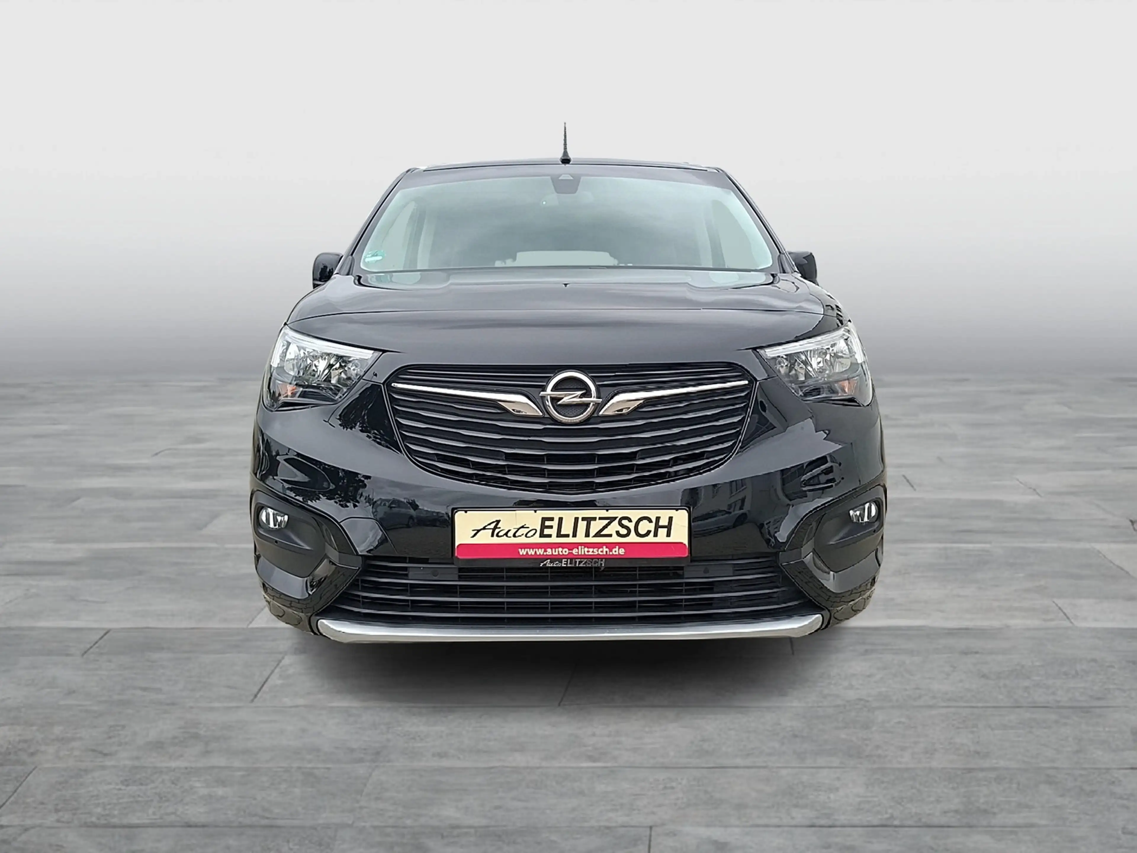 Opel Combo Life Innovation — photo 8