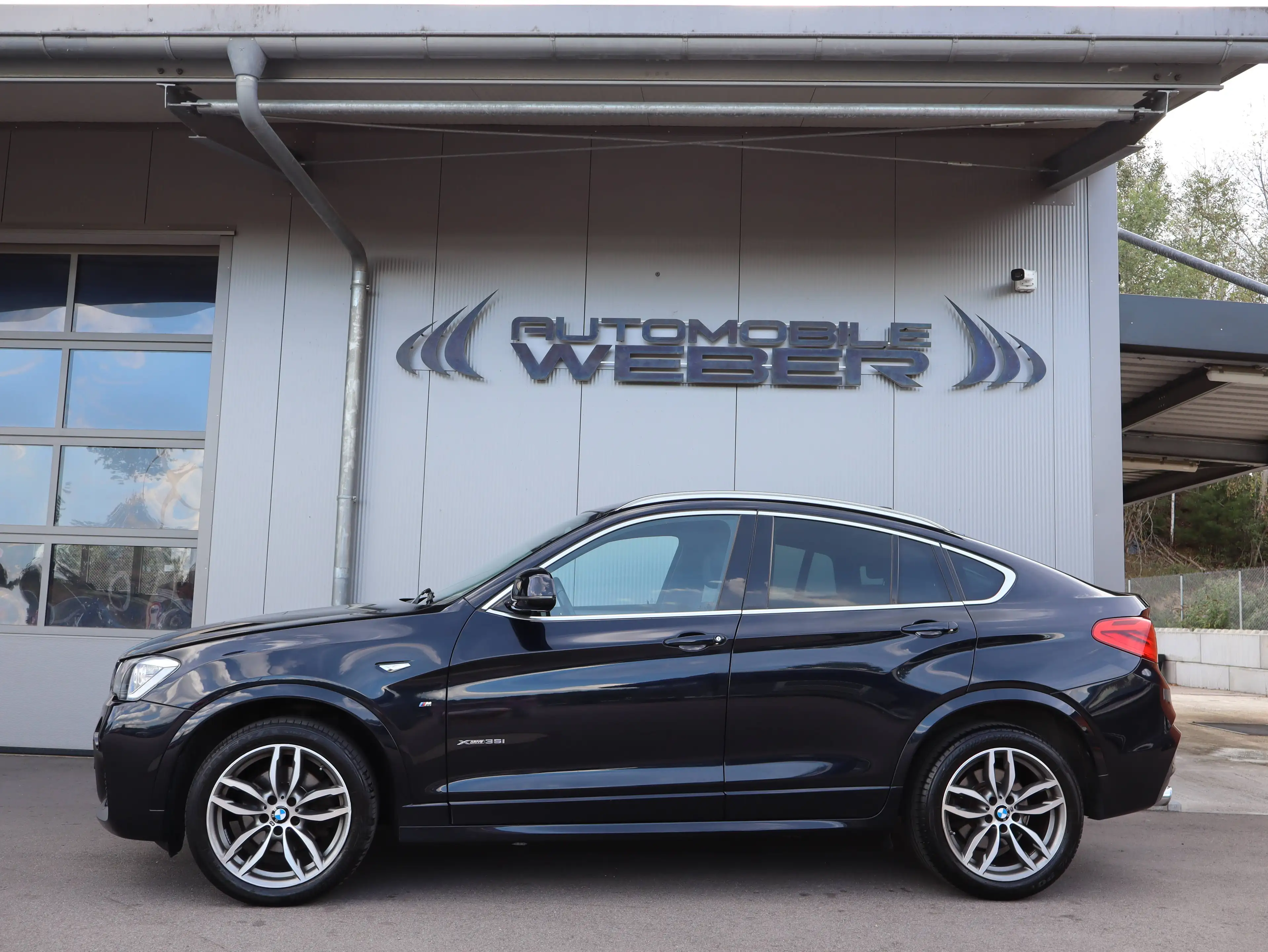 BMW X4 xDrive35i Sport-Aut. M SPORT *AHK*NAVI*BI-XENON*EL.GLAS-SCHIEBEDACH*HIFI* — photo 3