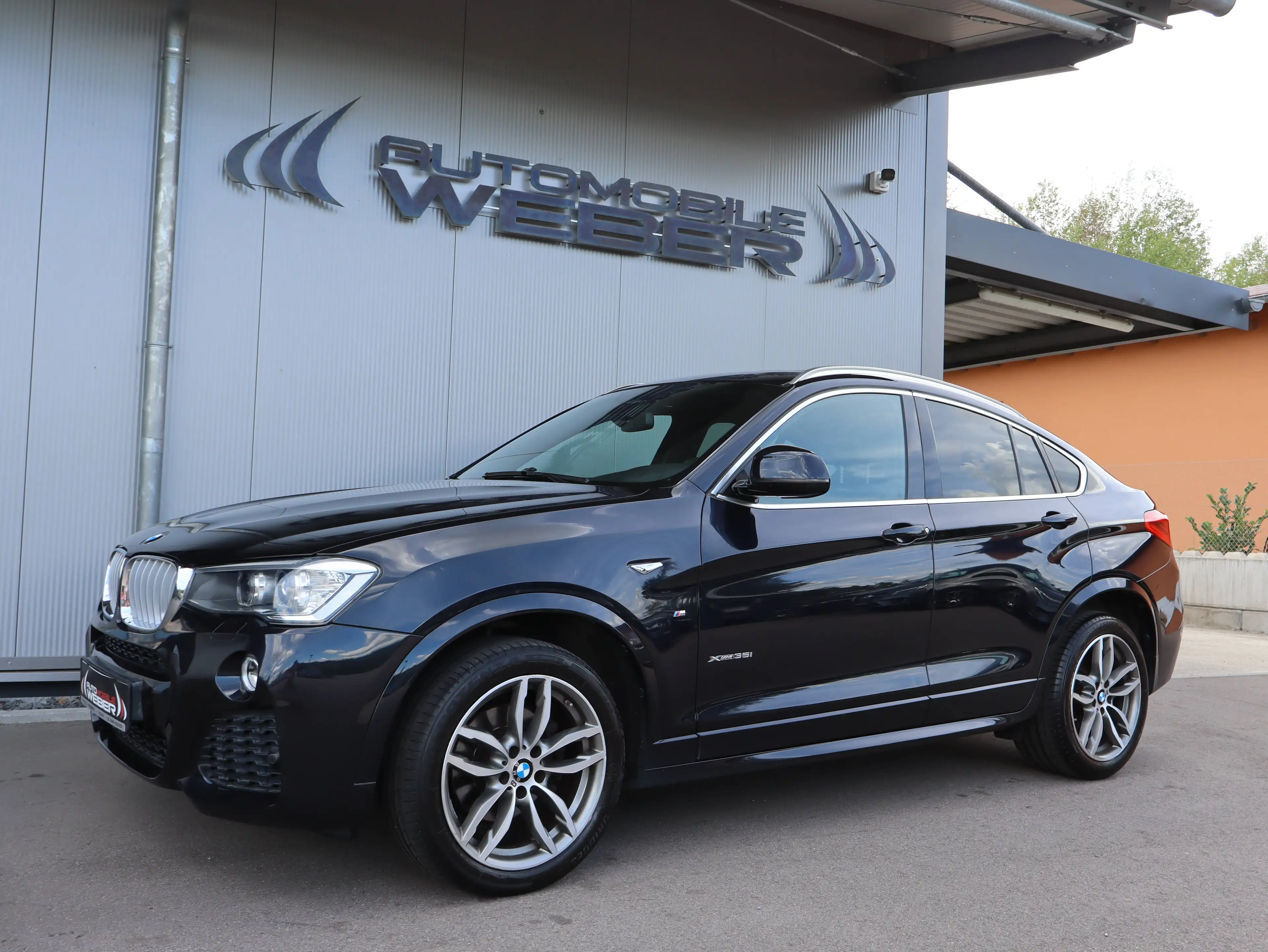 BMW X4 xDrive35i Sport-Aut. M SPORT *AHK*NAVI*BI-XENON*EL.GLAS-SCHIEBEDACH*HIFI*