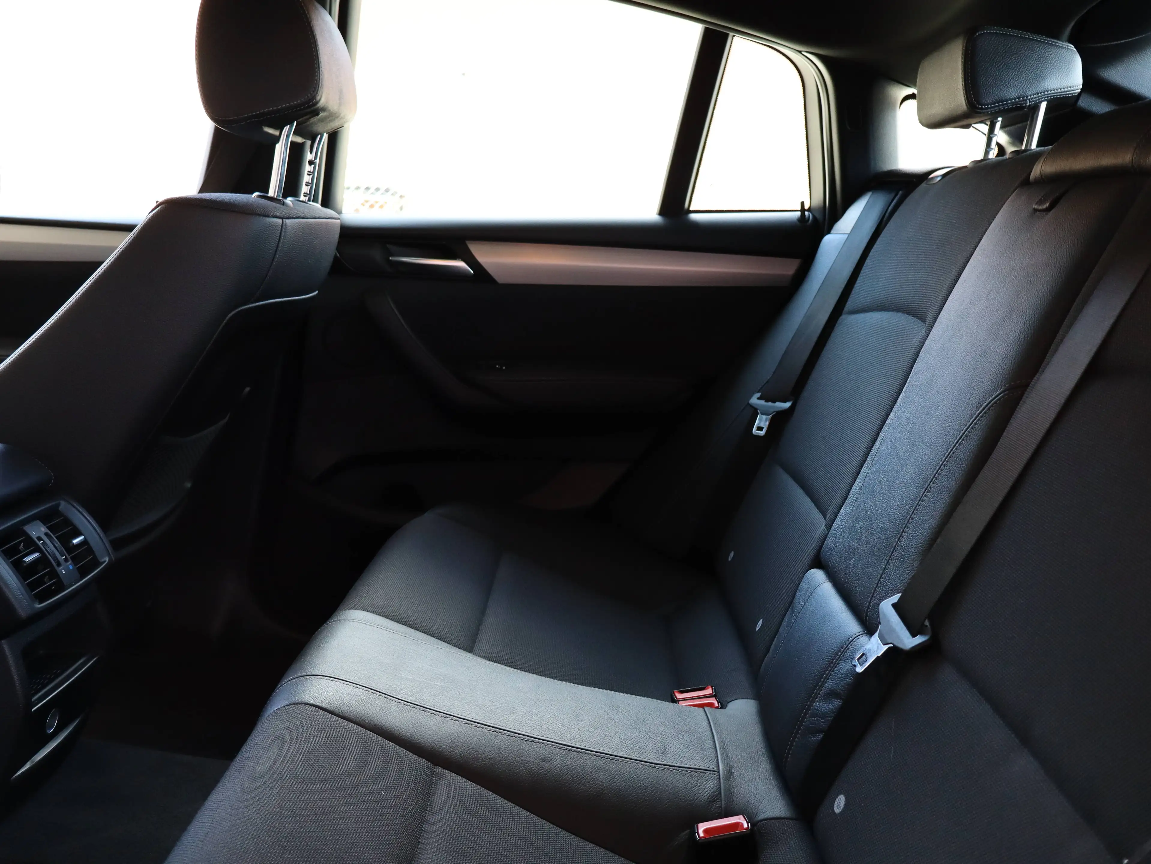 BMW X4 xDrive35i Sport-Aut. M SPORT *AHK*NAVI*BI-XENON*EL.GLAS-SCHIEBEDACH*HIFI* — photo 14