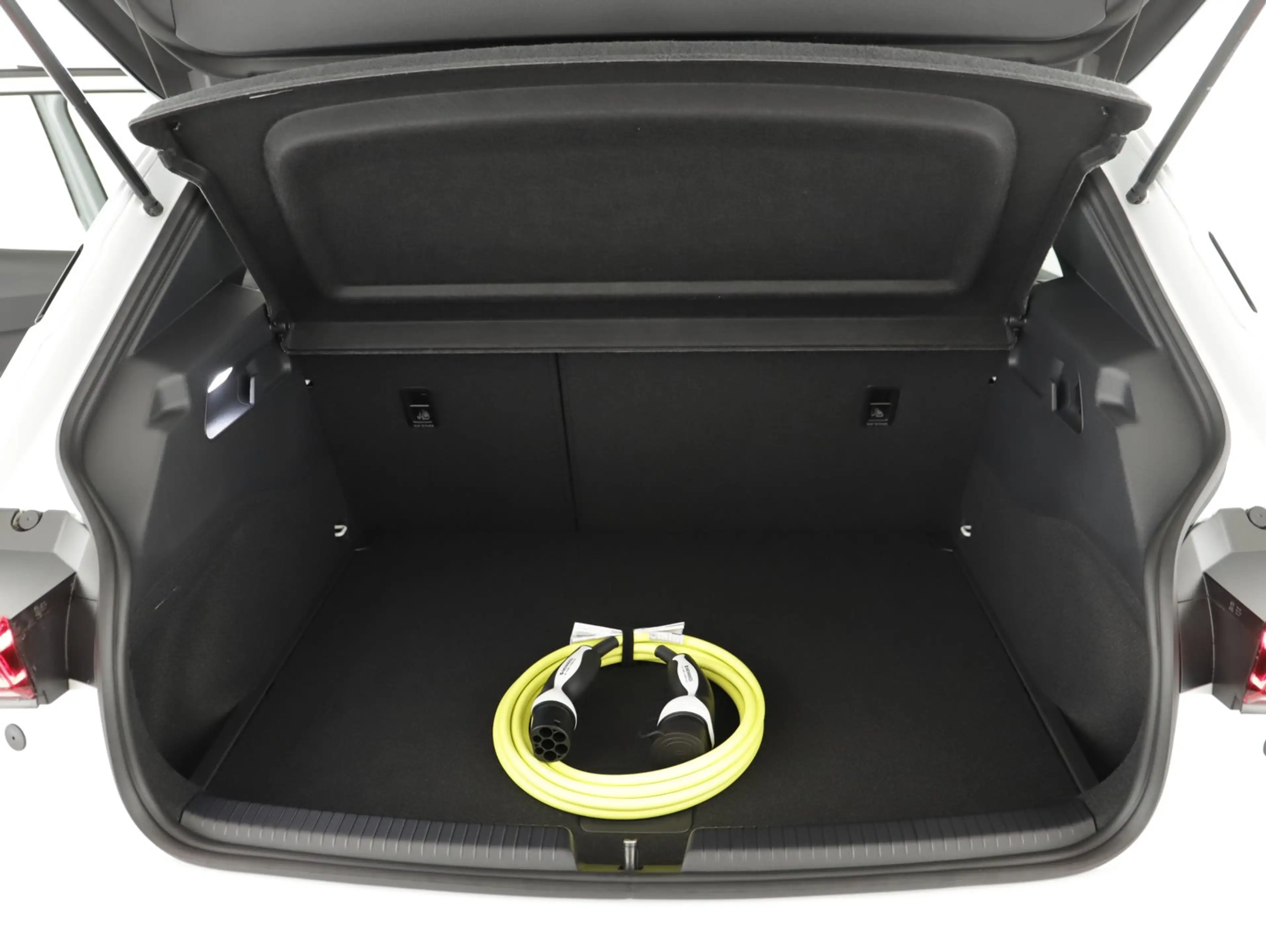 CUPRA Born 77/82 e-Boost 170kW/231PS — photo 15