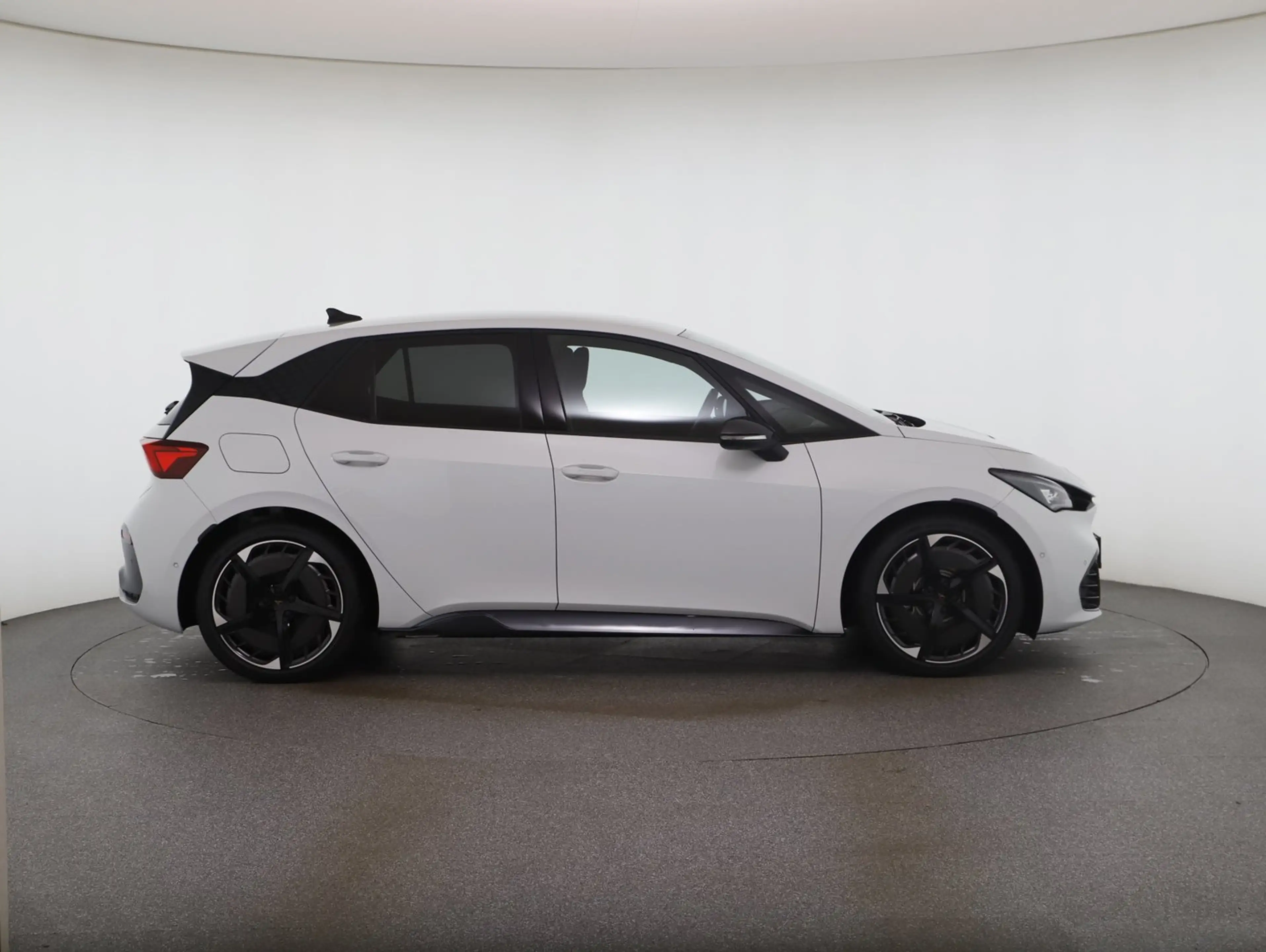 CUPRA Born 77/82 e-Boost 170kW/231PS — photo 6