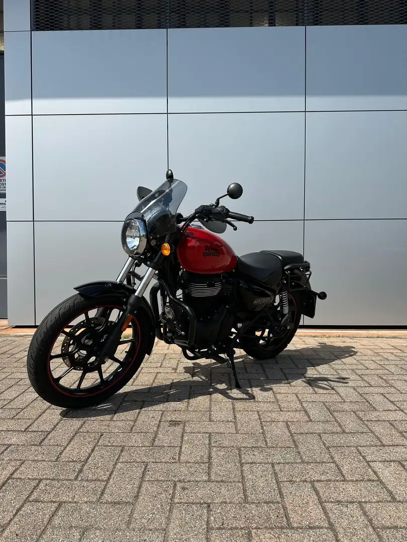 Royal Enfield Meteor 350 - 1