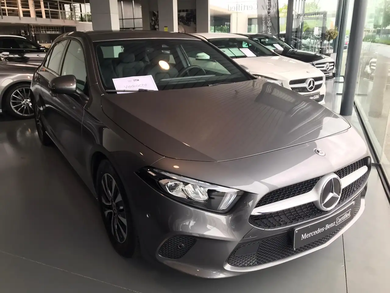 Mercedes-Benz A 180