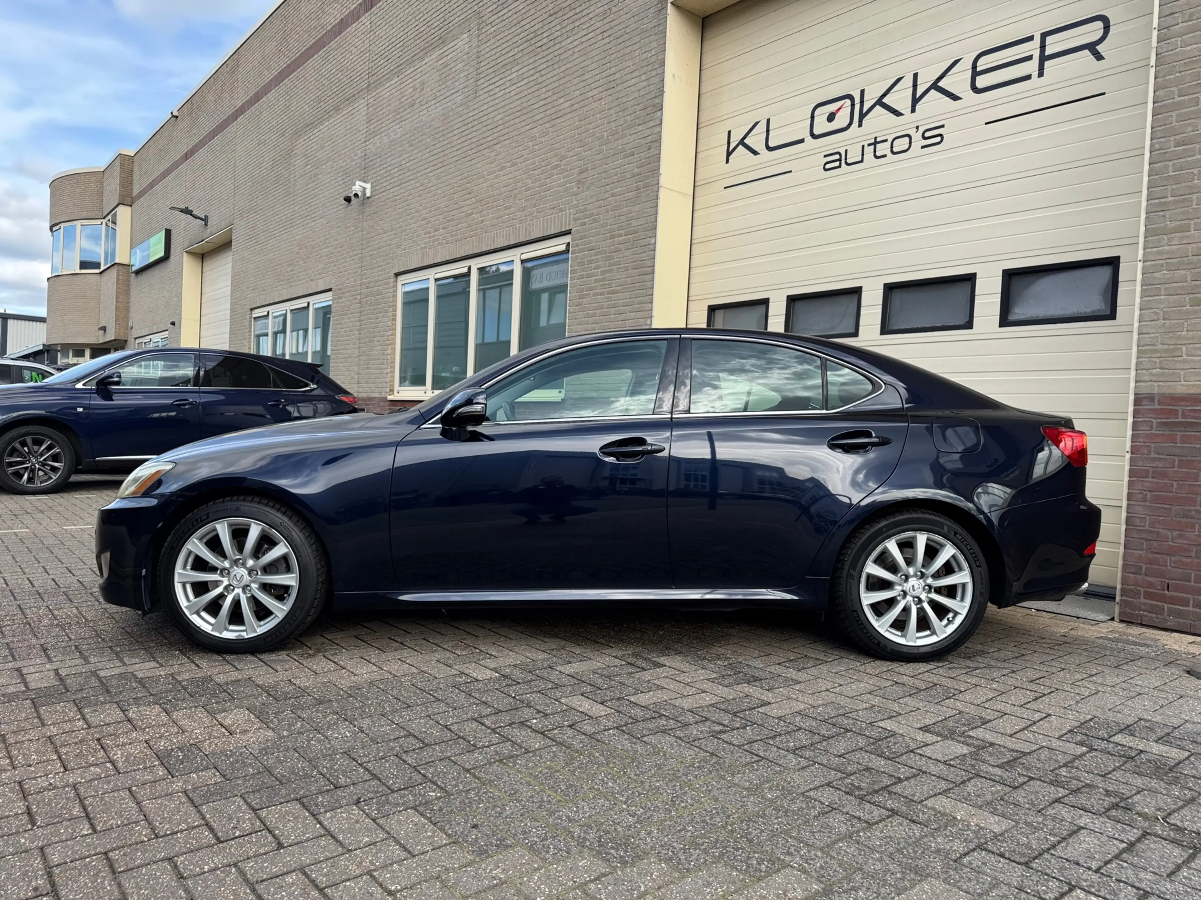 Lexus IS 250 Business Dealer onderh.|1e eigenaar|Camera|Trekhaa — photo 8