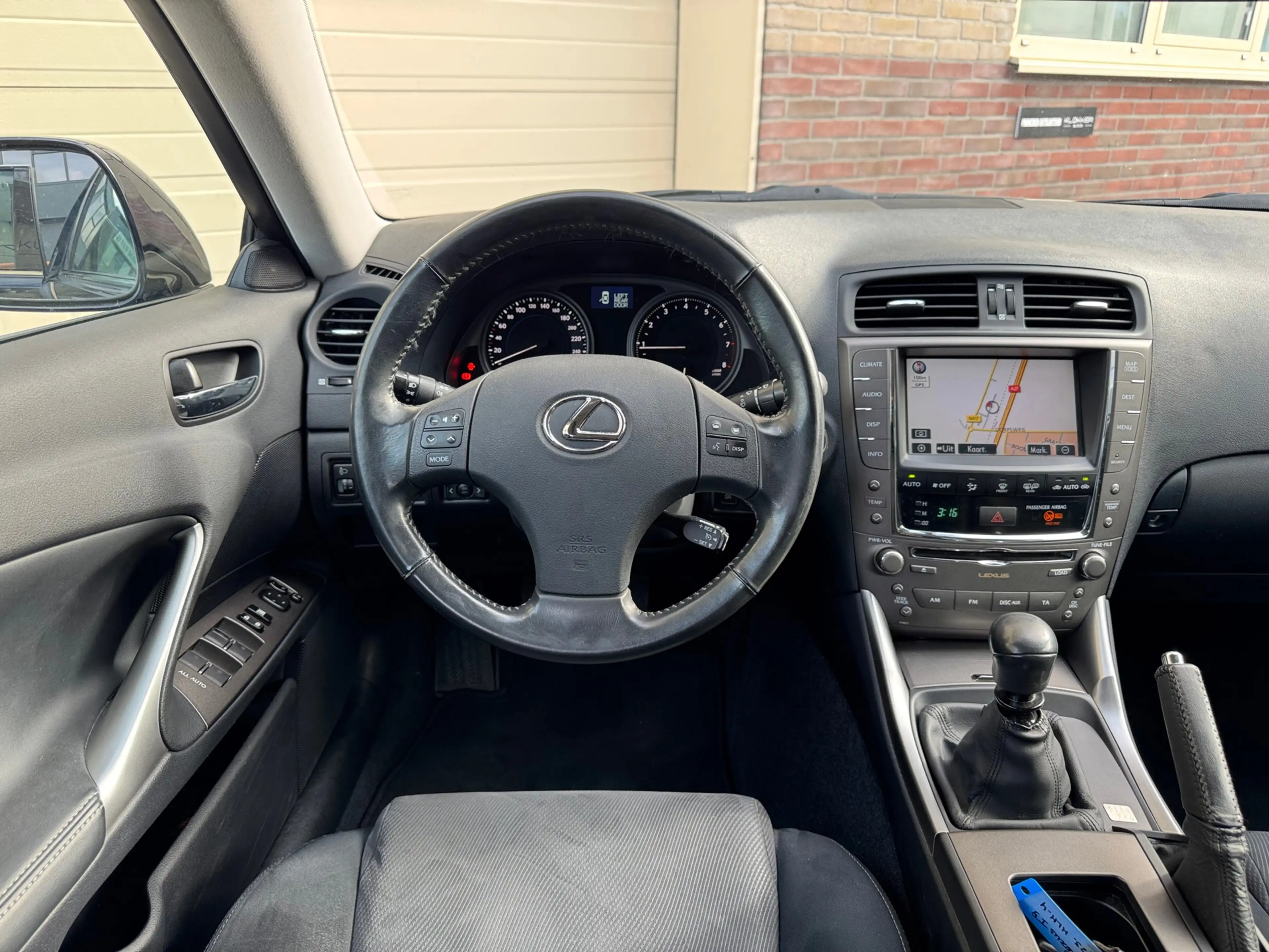 Lexus IS 250 Business Dealer onderh.|1e eigenaar|Camera|Trekhaa — photo 10