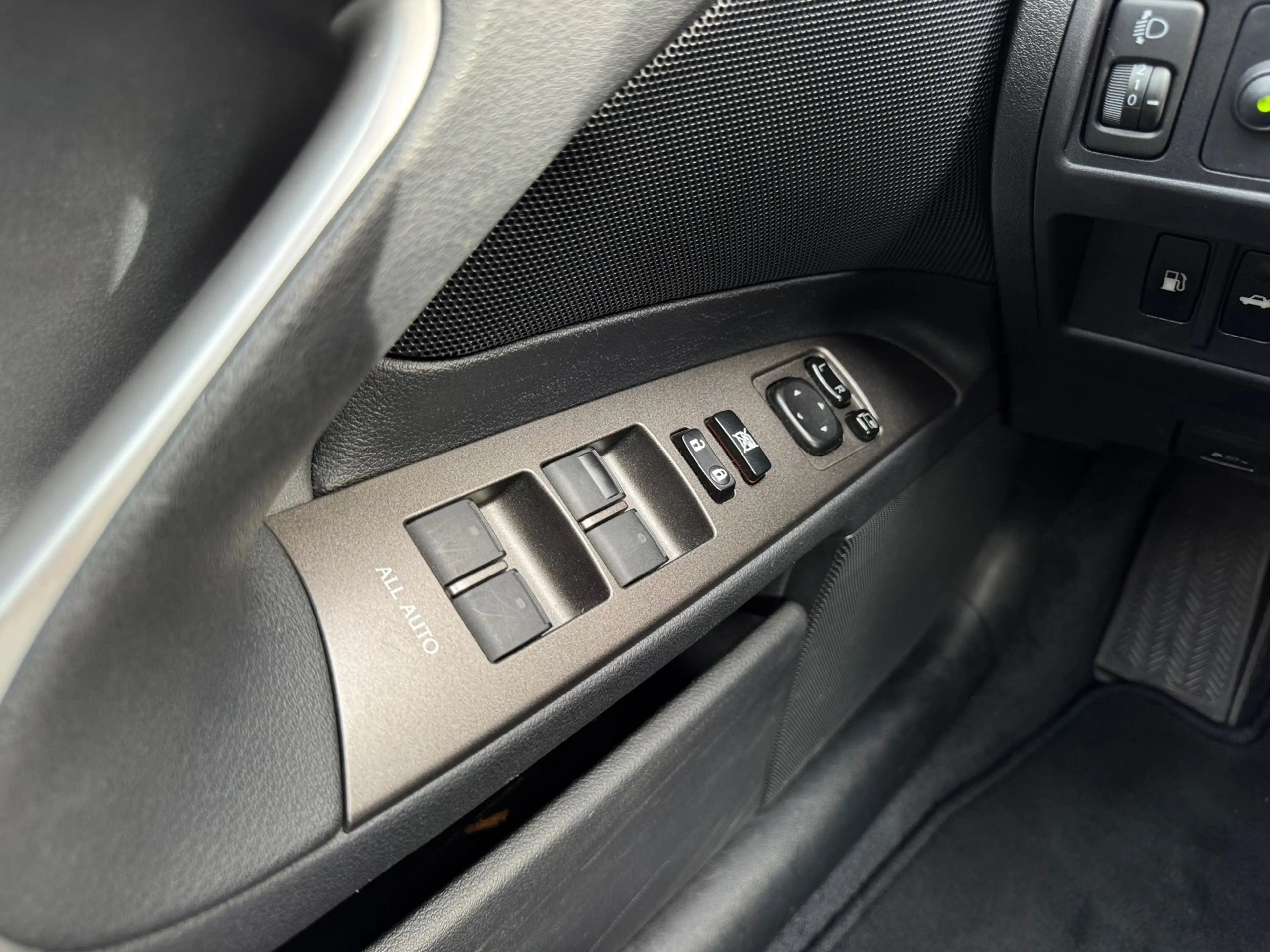Lexus IS 250 Business Dealer onderh.|1e eigenaar|Camera|Trekhaa — photo 14