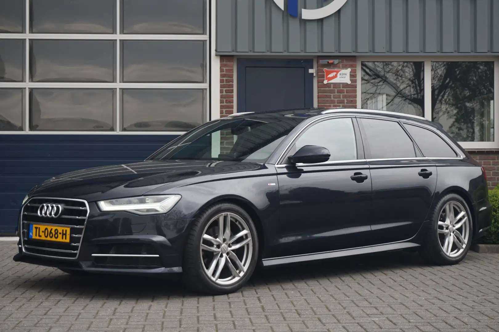 Audi A6 Avant 1.8 TFSI ultra Advance Sport, 3x S-Line, PAN Azul - 2