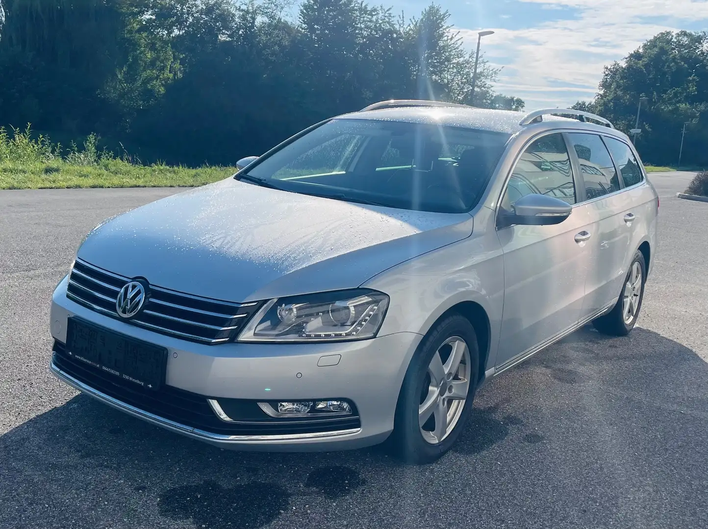 Volkswagen Passat VW Passat Variant CL BMT 2,0 TDI DPF LED XENON NAV Silber - 2