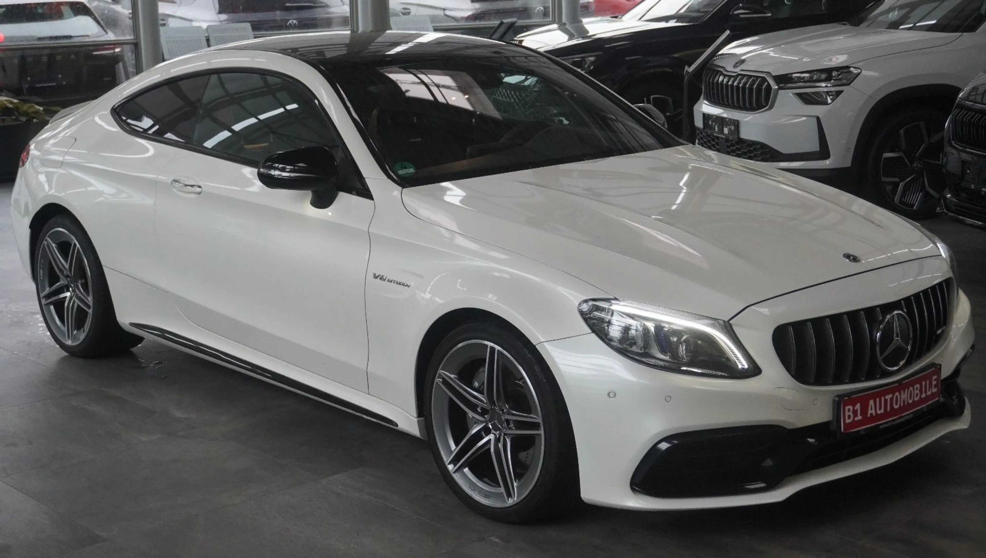 Mercedes-Benz C 63 AMG Coupe *NIGHT*PANO*HEAD-UP*BURMESTER* — photo 3