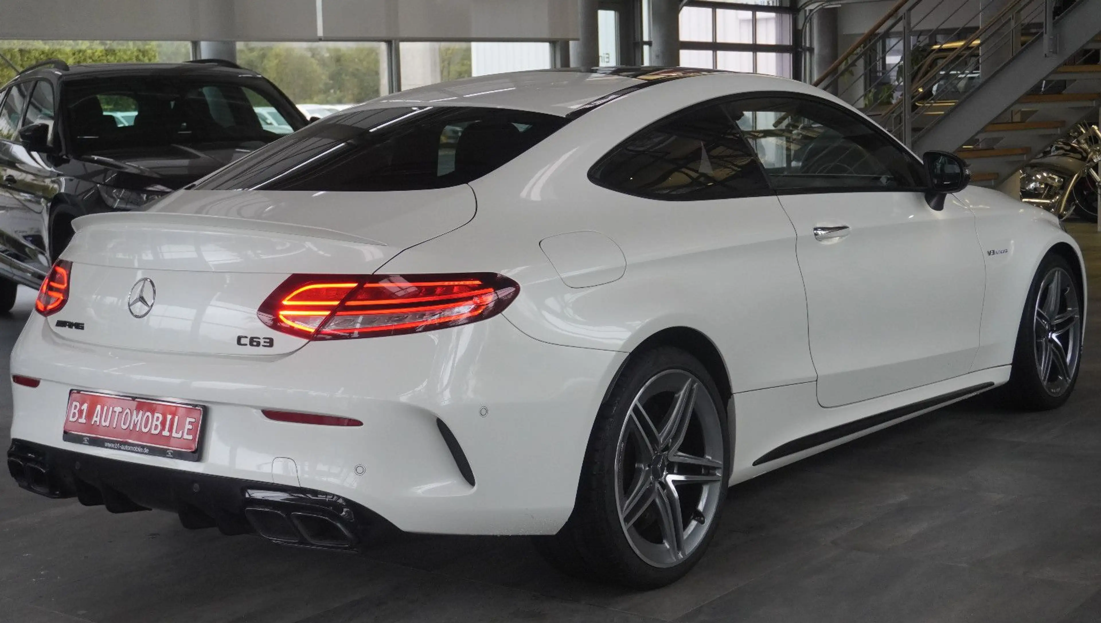 Mercedes-Benz C 63 AMG Coupe *NIGHT*PANO*HEAD-UP*BURMESTER* — photo 5