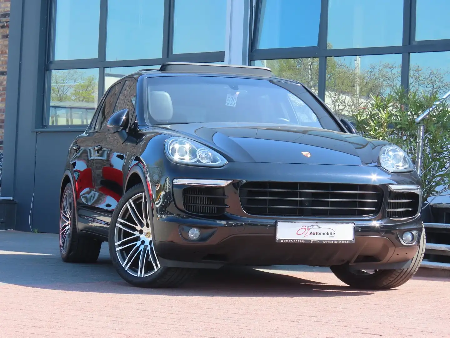 Porsche Cayenne S Diesel Sport-Chrono Softclose PanoDach Noir - 1