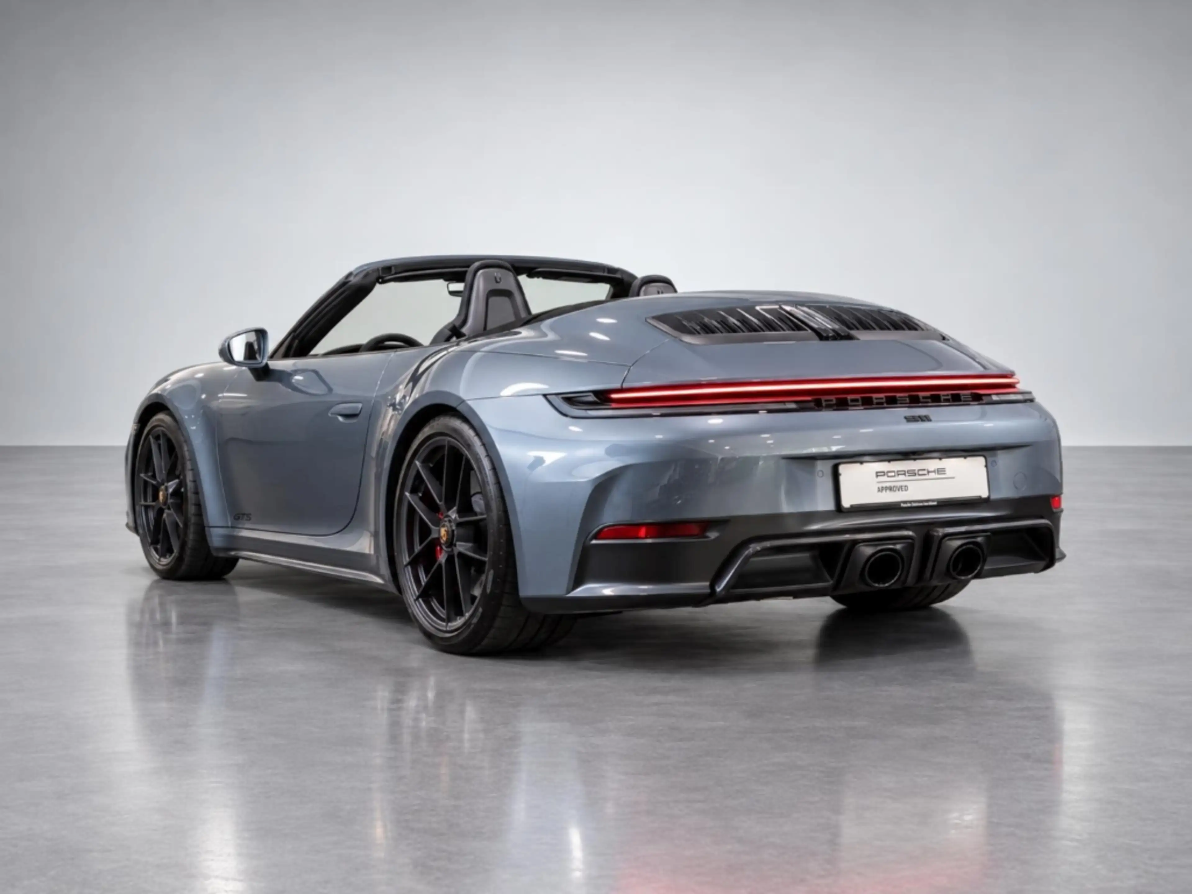 Porsche 992 911 Carrera GTS Cabriolet InnoDrive BOSE — photo 3