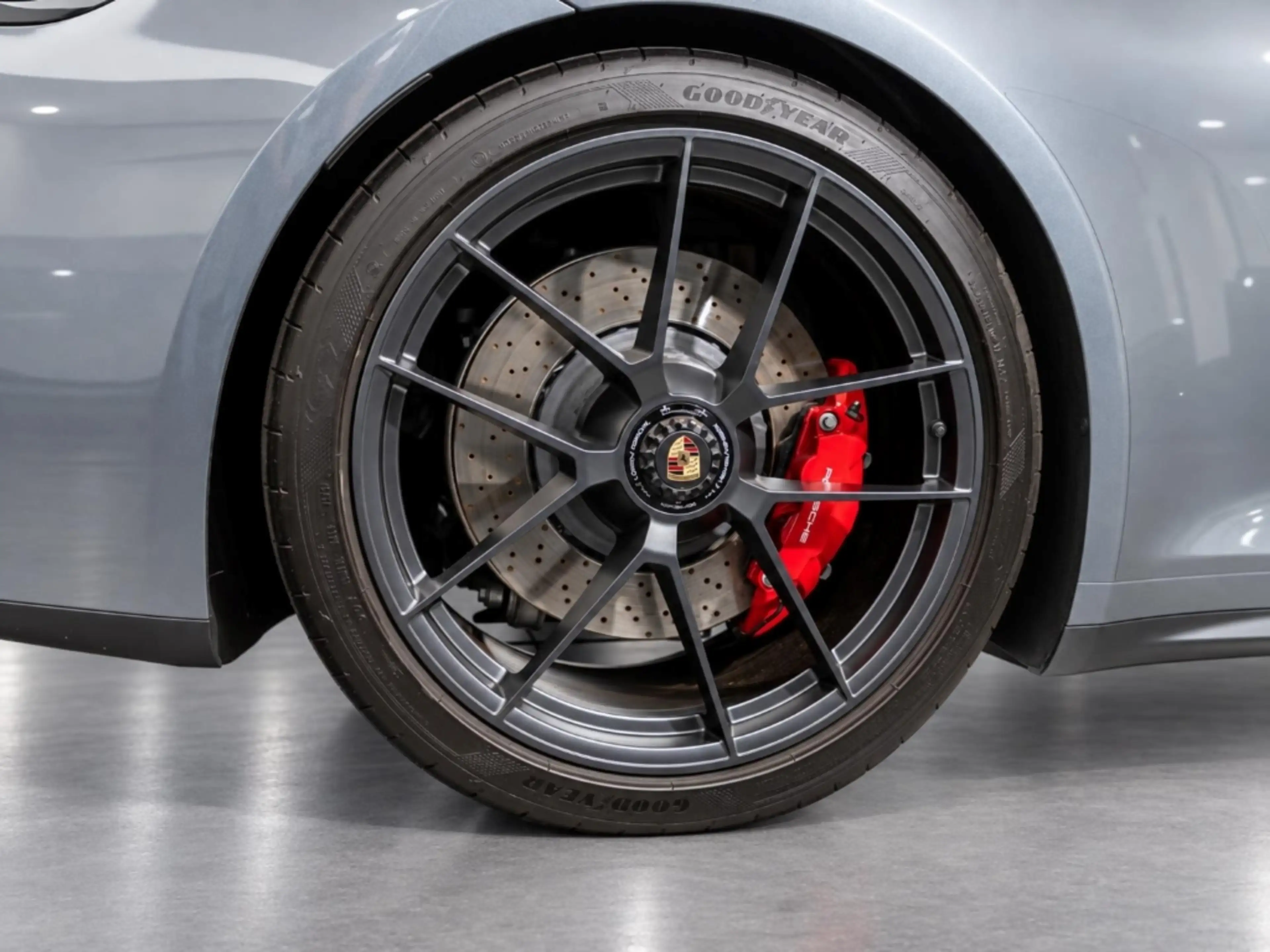 Porsche 992 911 Carrera GTS Cabriolet InnoDrive BOSE — photo 6