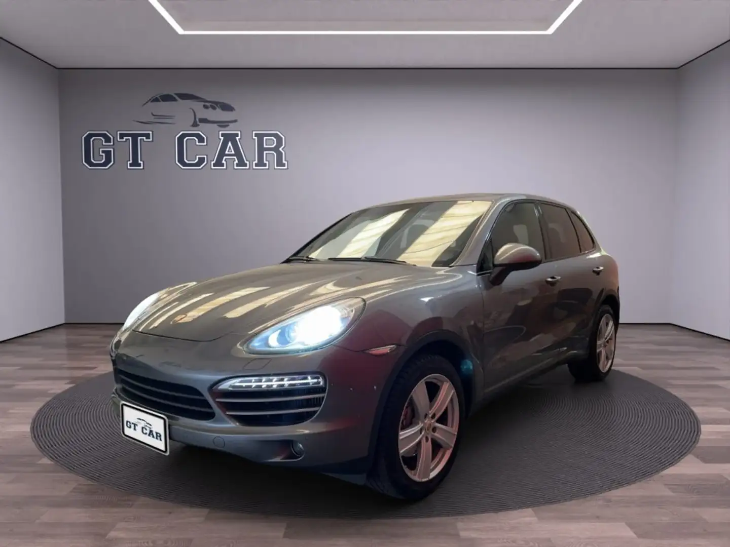 Porsche Cayenne 3.0 Diesel Gris - 1