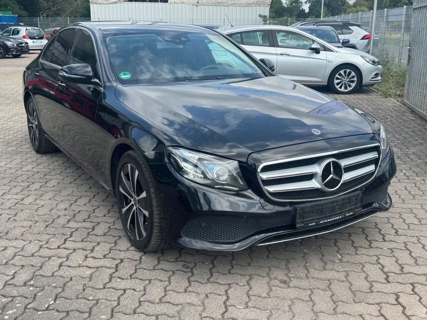 Mercedes-Benz E 400 d 4MAT Autom.*HUD*360°KAM*TOTENW*AHK AUS.* Zwart - 2